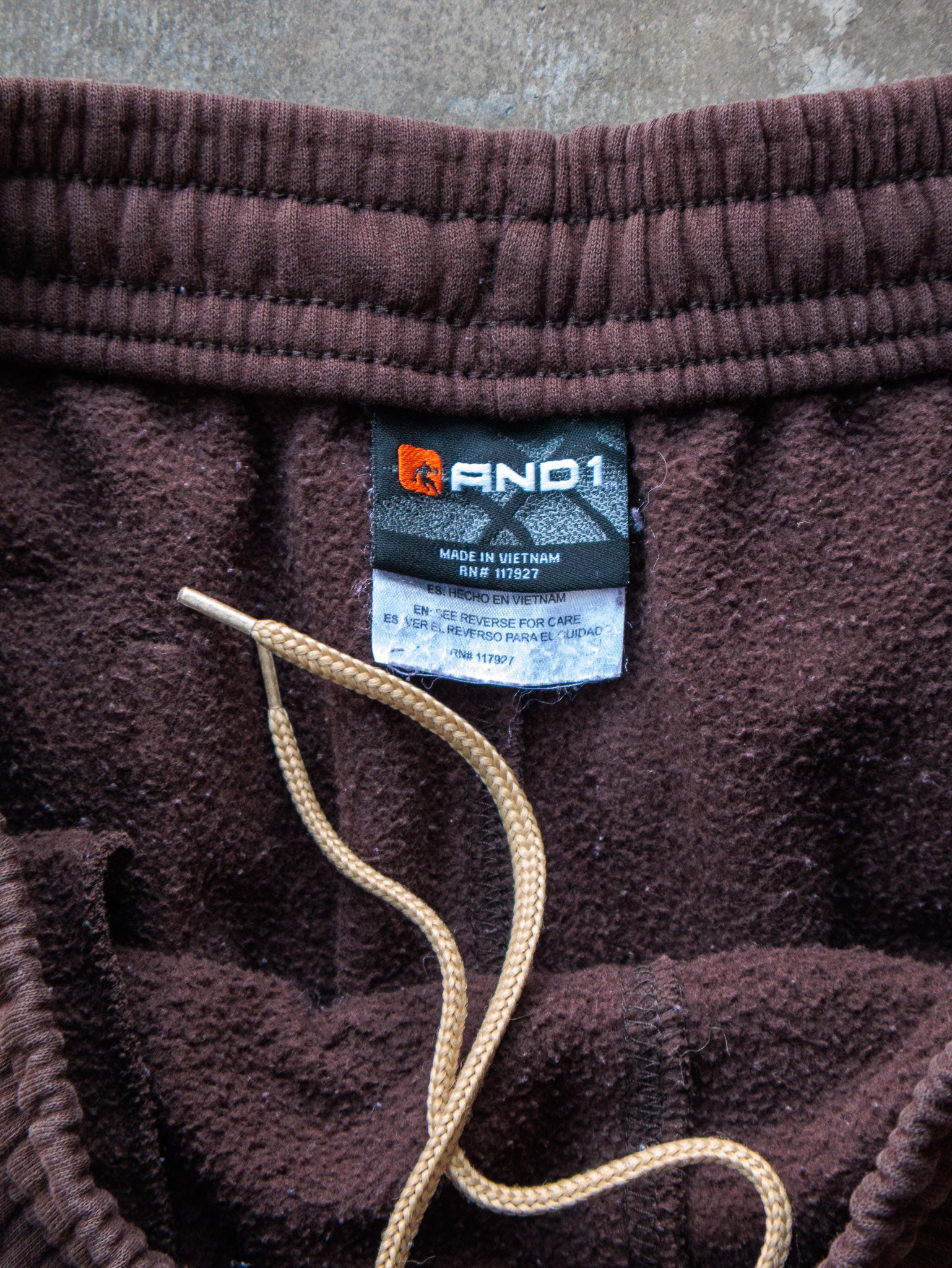 Vintage 00s Brown AND1 Cargo Sweatpants (L)