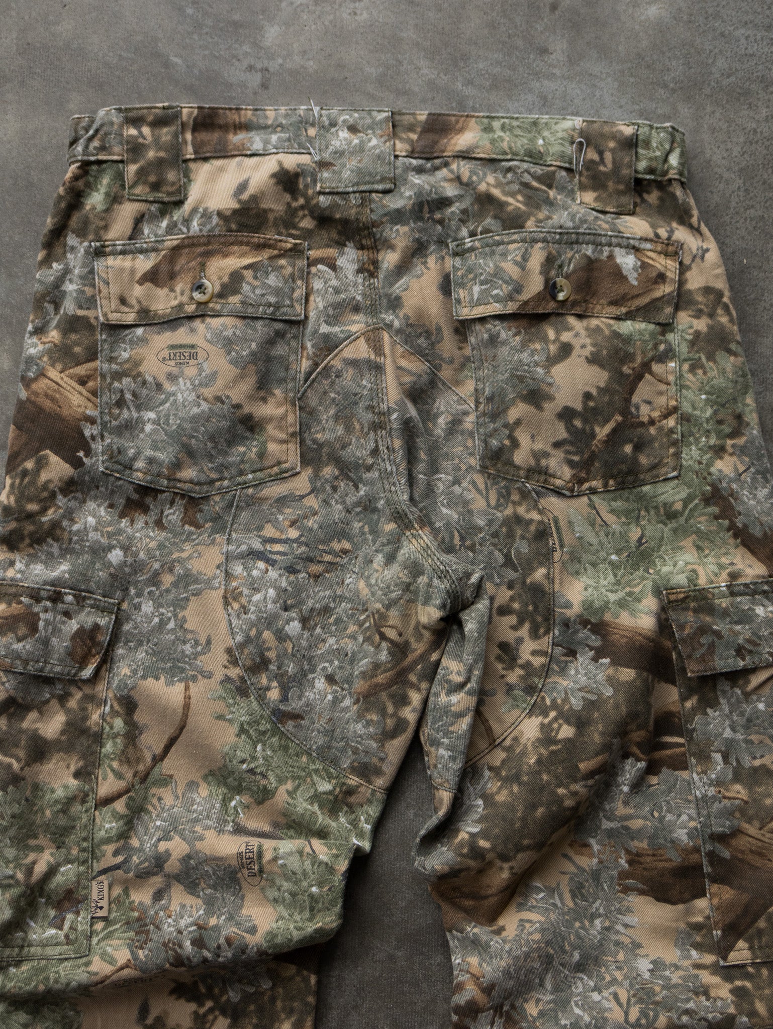 Vintage King's Camo Desert Shadow Cargo Pants (M)