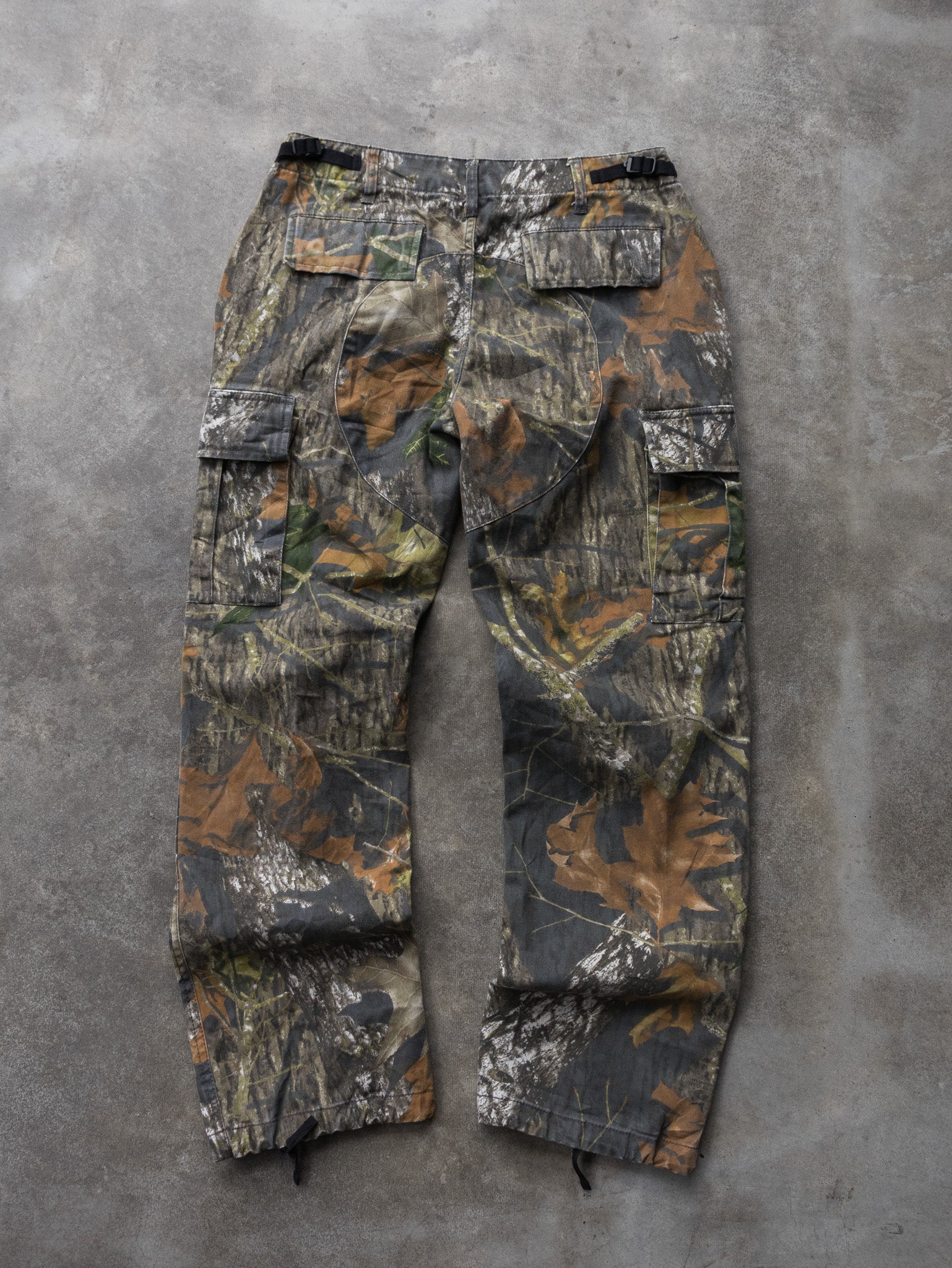 Vintage Redhead For Her Cargo Camo Pants (Women's M)