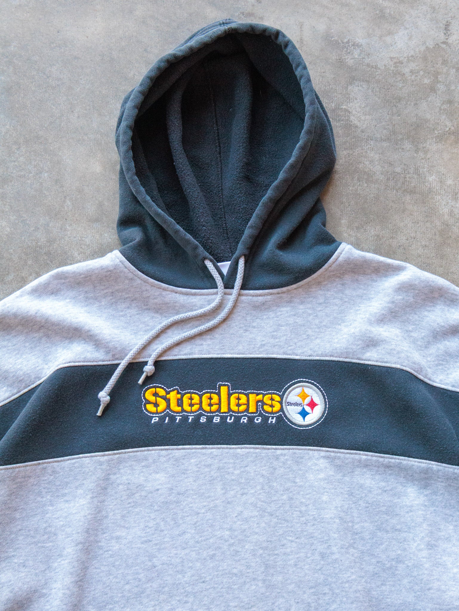 Vintage Grey Two-Tone Pittsburgh Steelers Hoodie (XL)