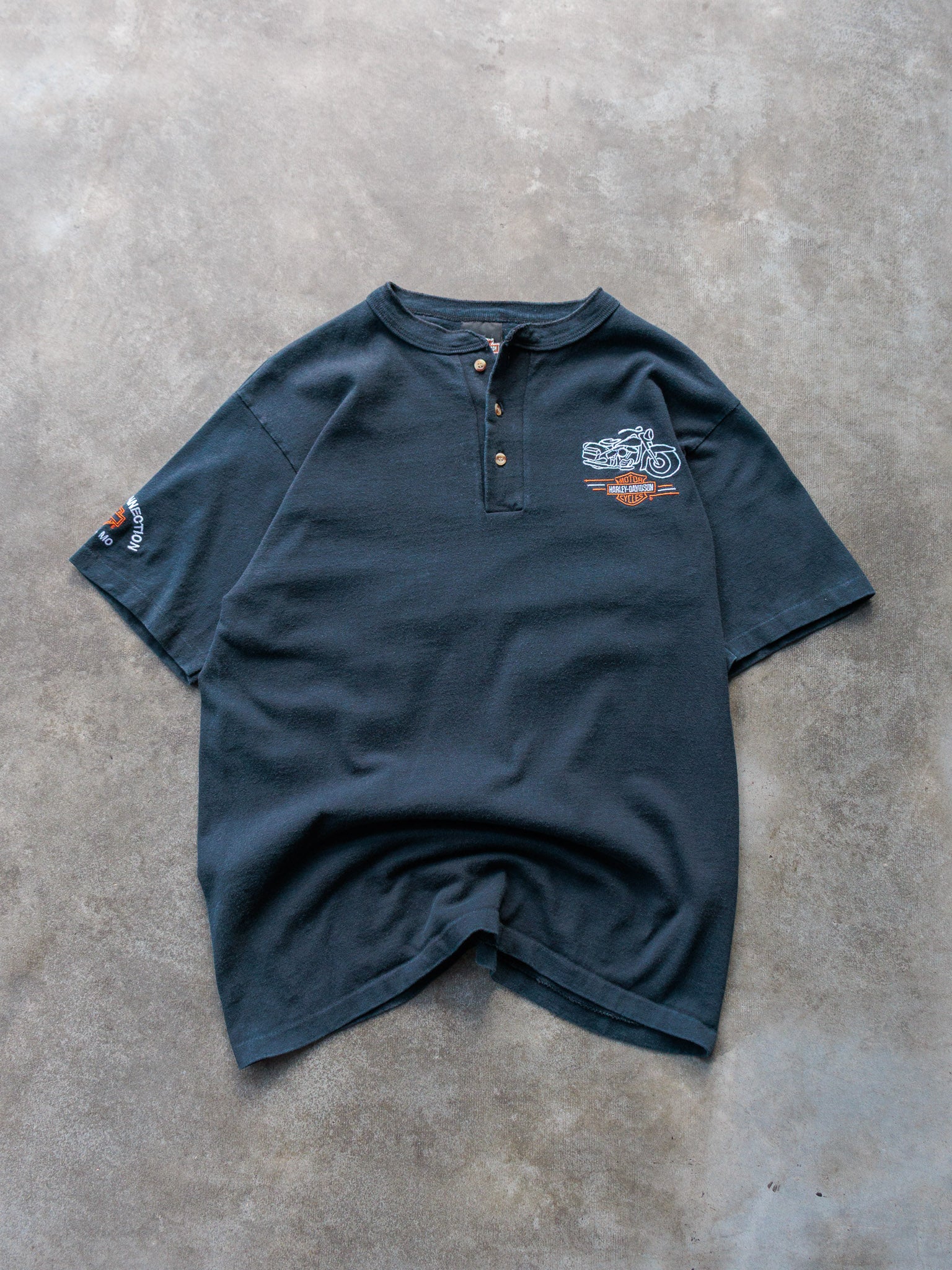 Vintage 90s Harley-Davidson Henley Tee (M)
