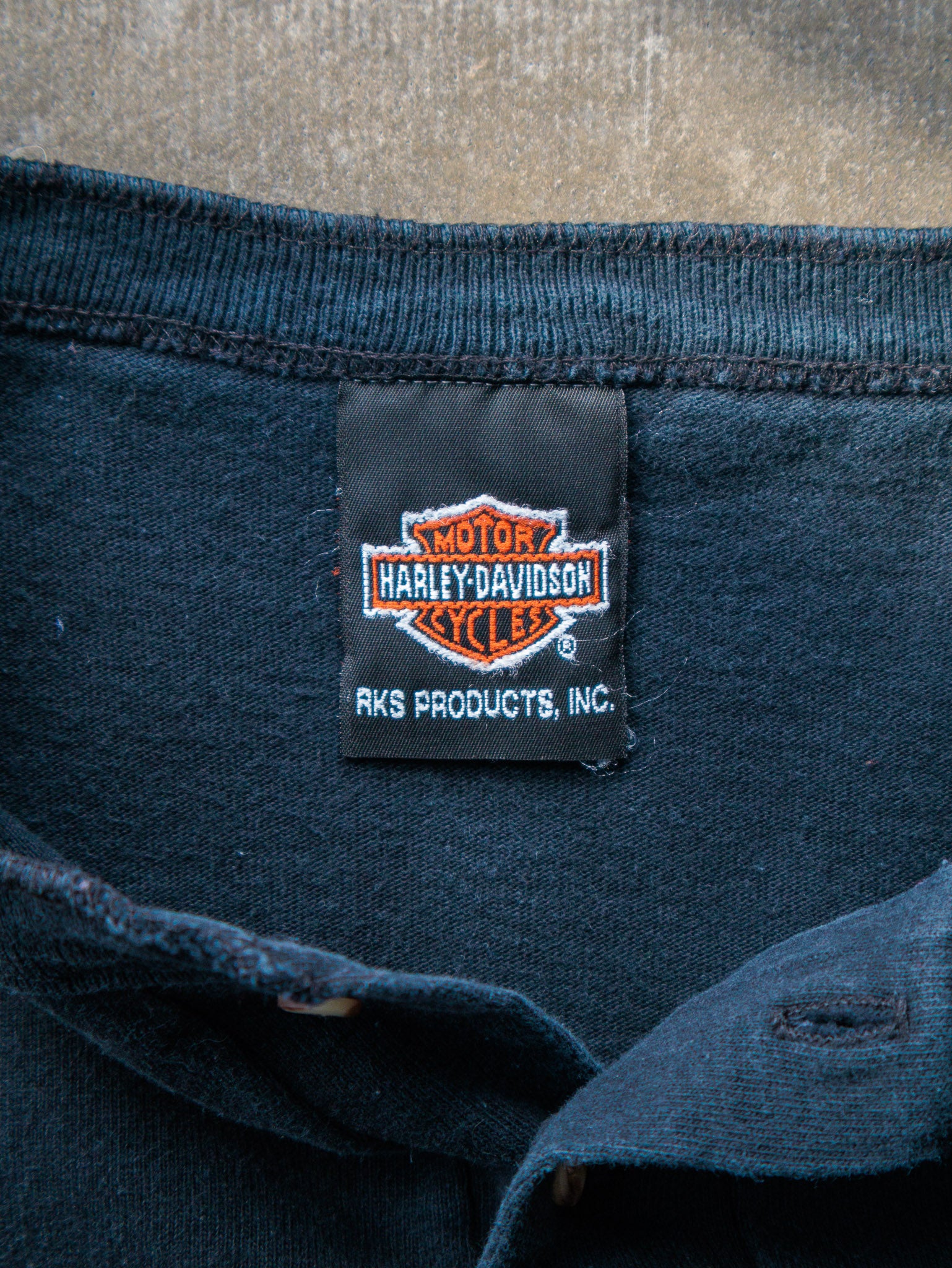 Vintage 90s Harley-Davidson Henley Tee (M)
