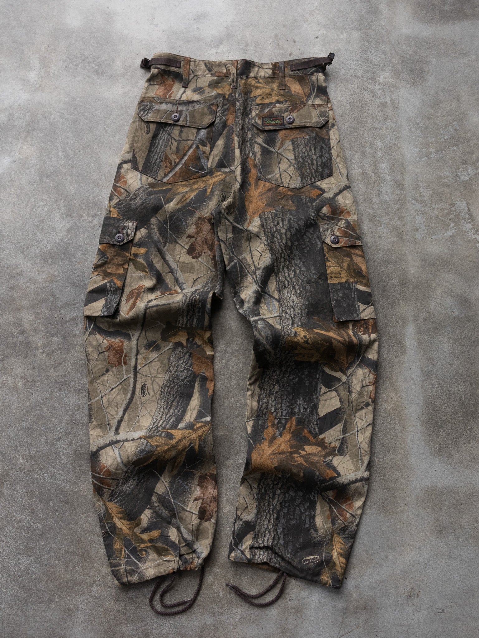 Vintage Liberty Realtree Hardwoods Cargo Camo Pants (W30)