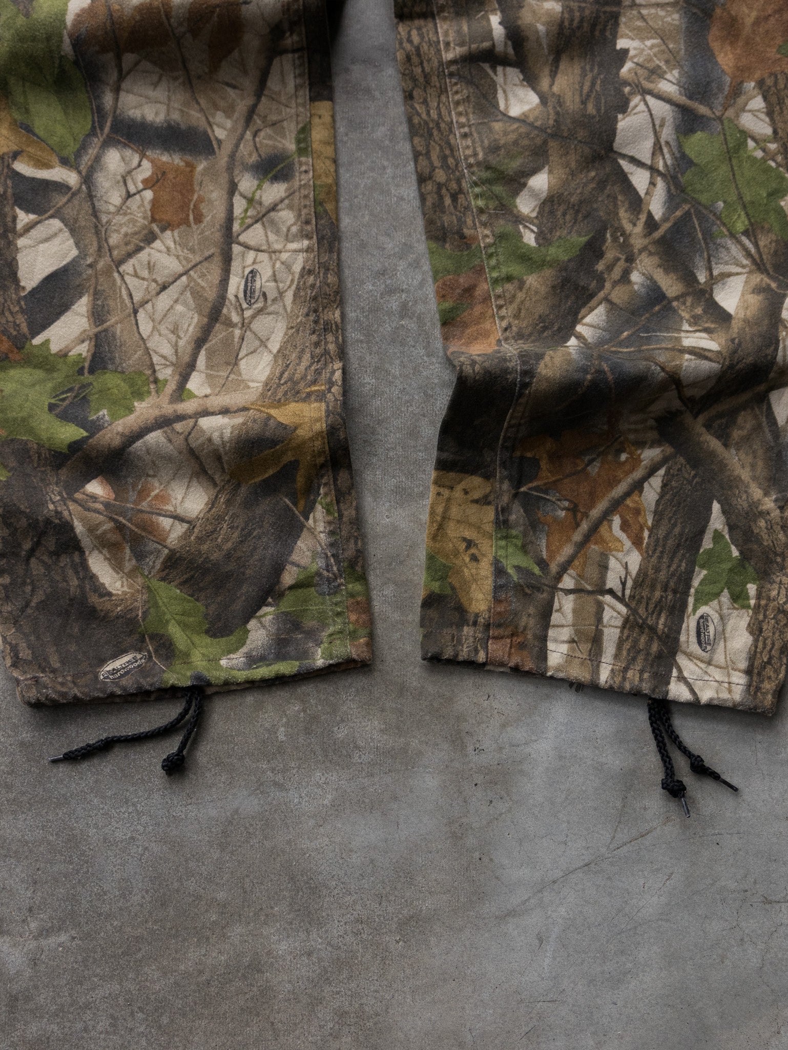 Vintage 90s Liberty Realtree Hardwoods Zip-Off Cargo Camo Pants (M)