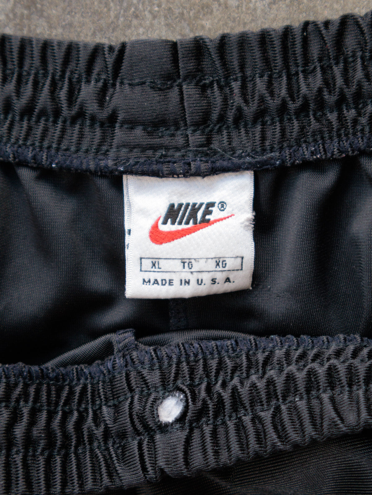 Vintage 90s Black Nike Shorts (XL)
