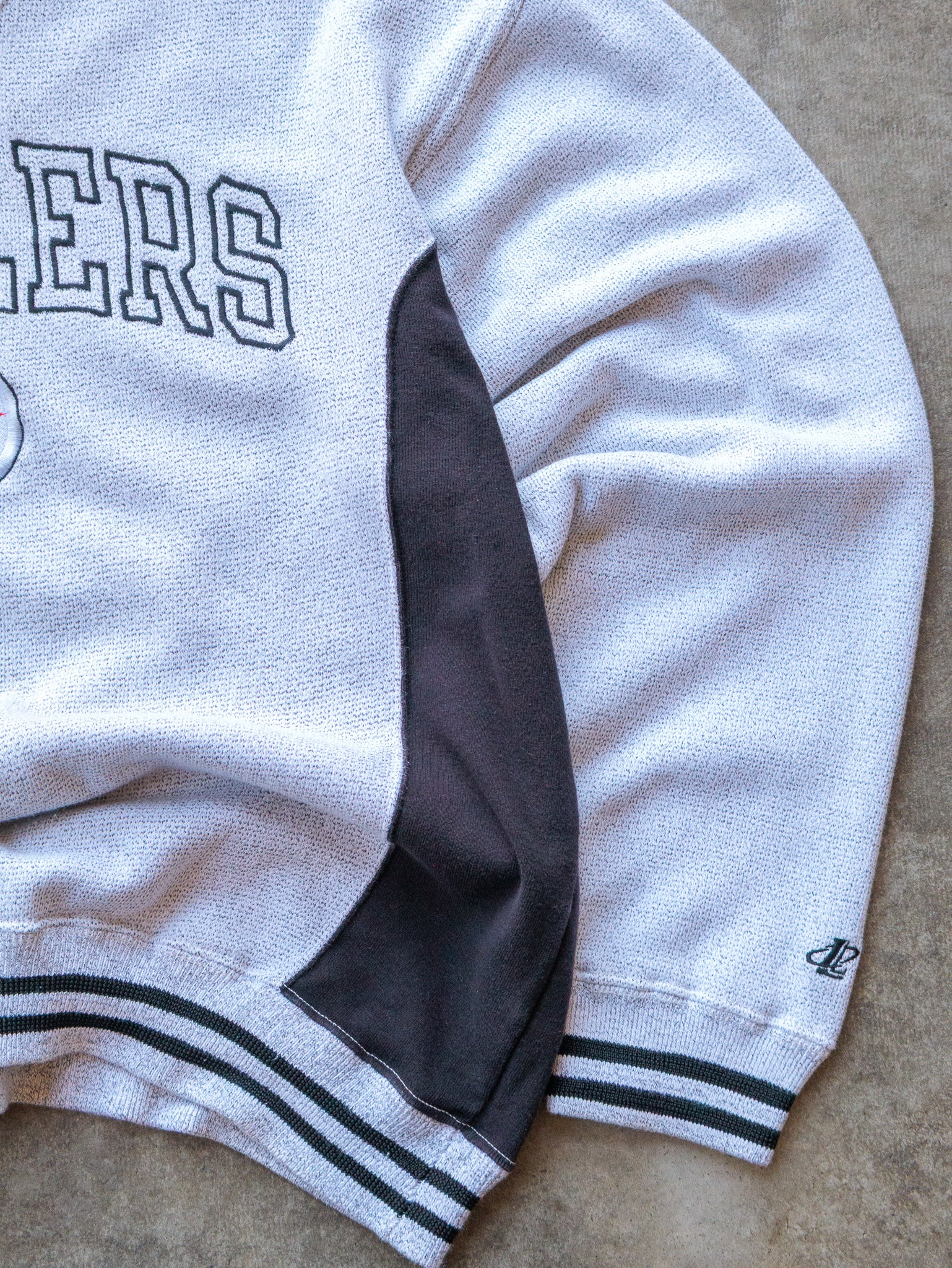 Vintage 90s Logo Athletic Pittsburgh Steelers Sweatshirt (M)