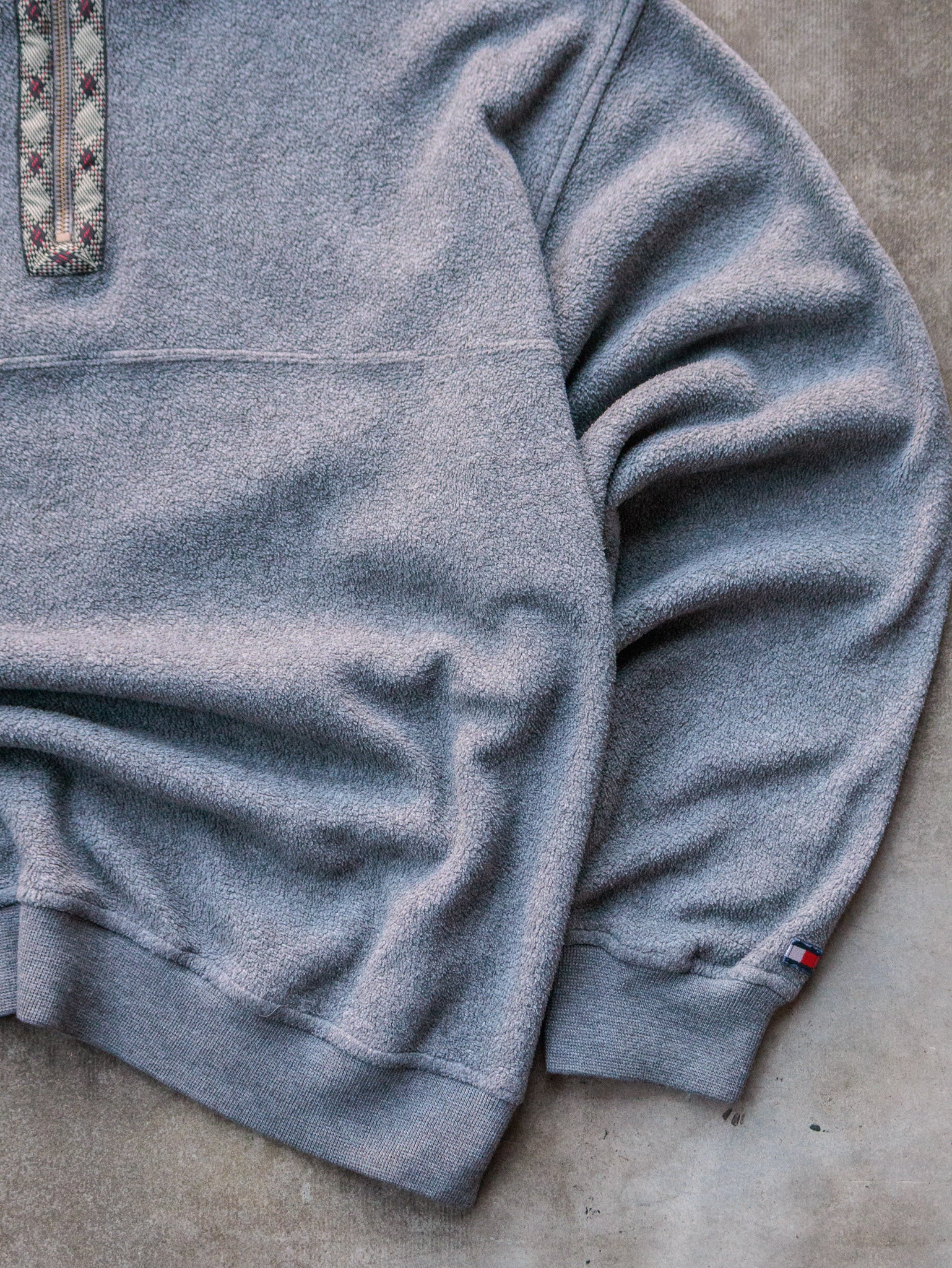 Vintage 90s Grey Tommy Hilfiger Golf Quarter Zip Sweatshirt (L)
