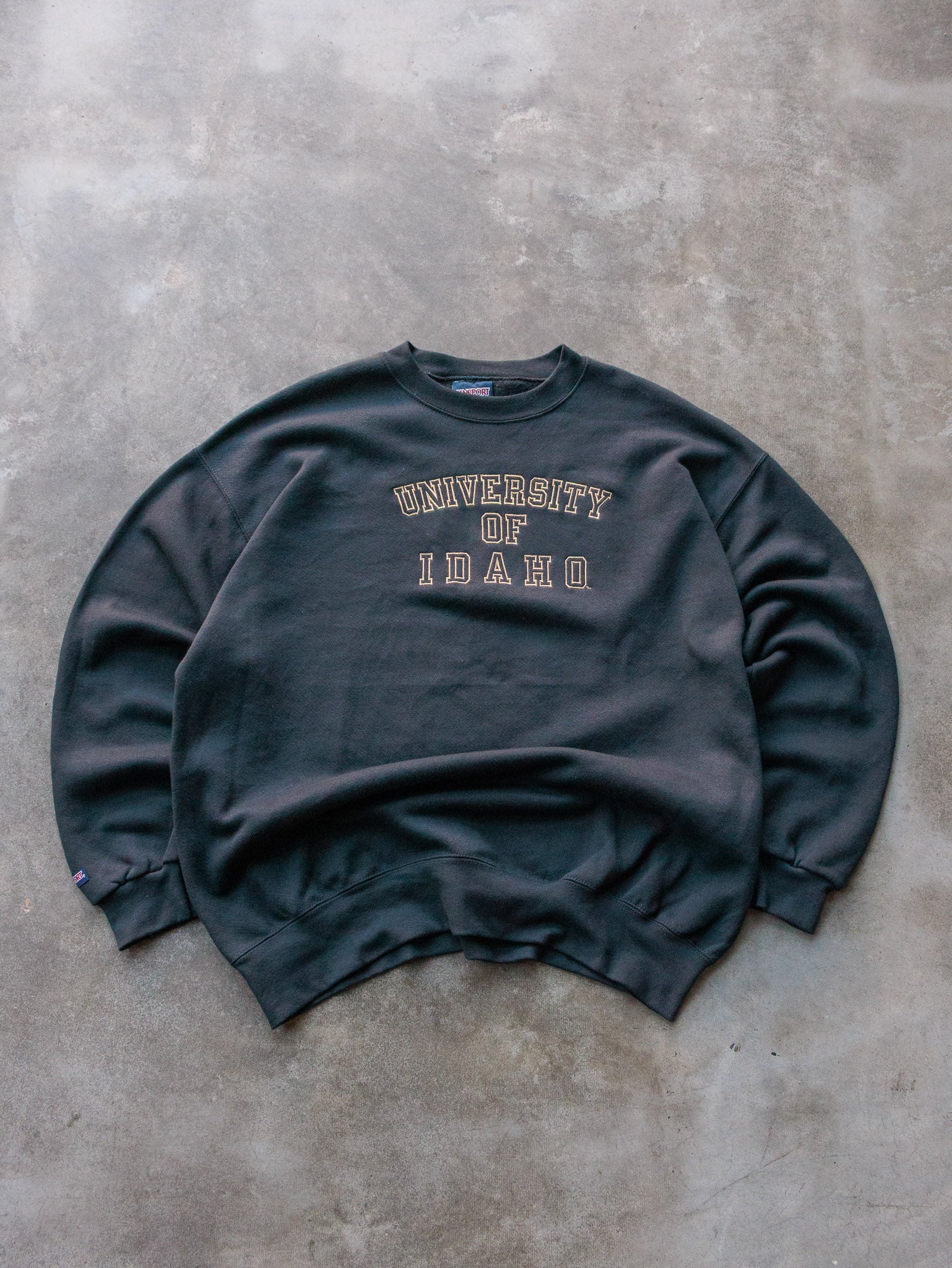 Vintage 00s Black University of Idaho Sweatshirt (XL)