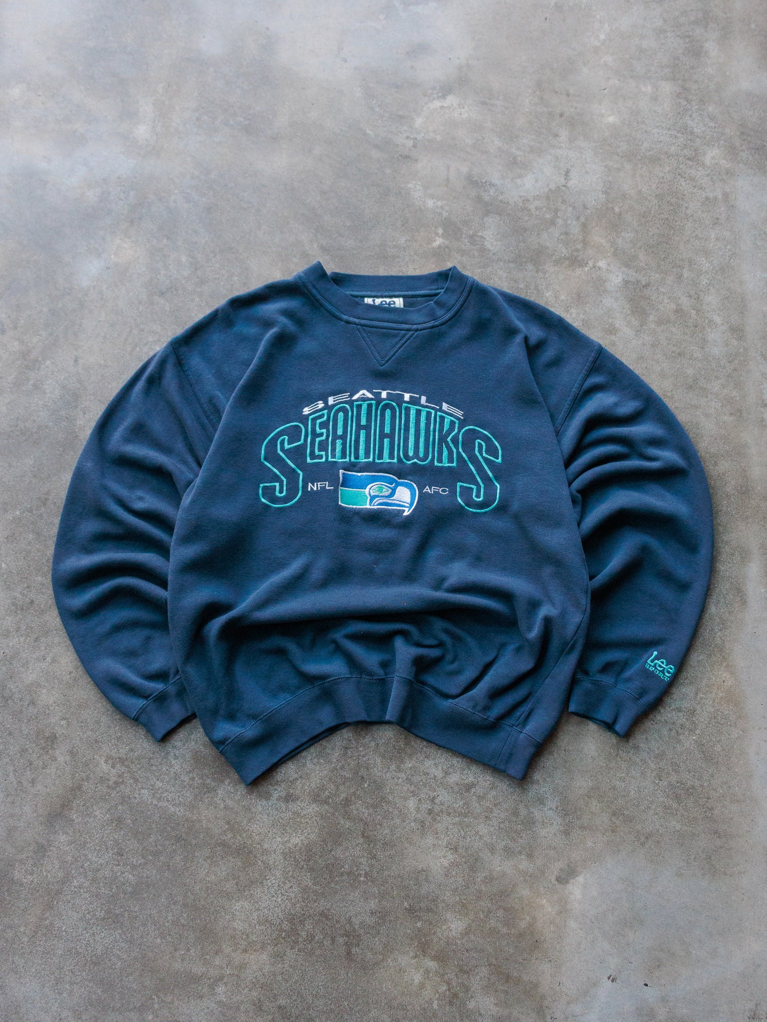 Vintage 90s Navy Seattle Seahawks Sweatshirt (M)