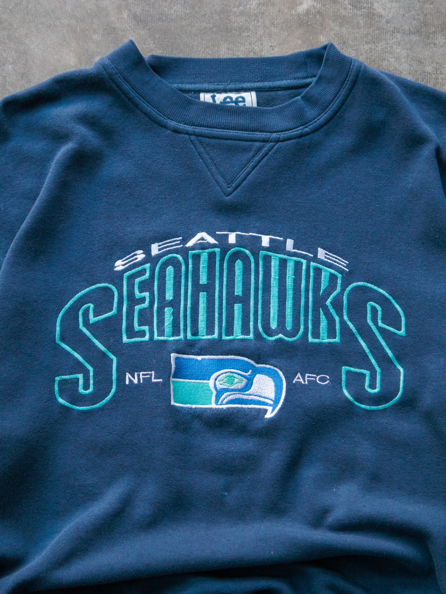Vintage 90s Navy Seattle Seahawks Sweatshirt (M)