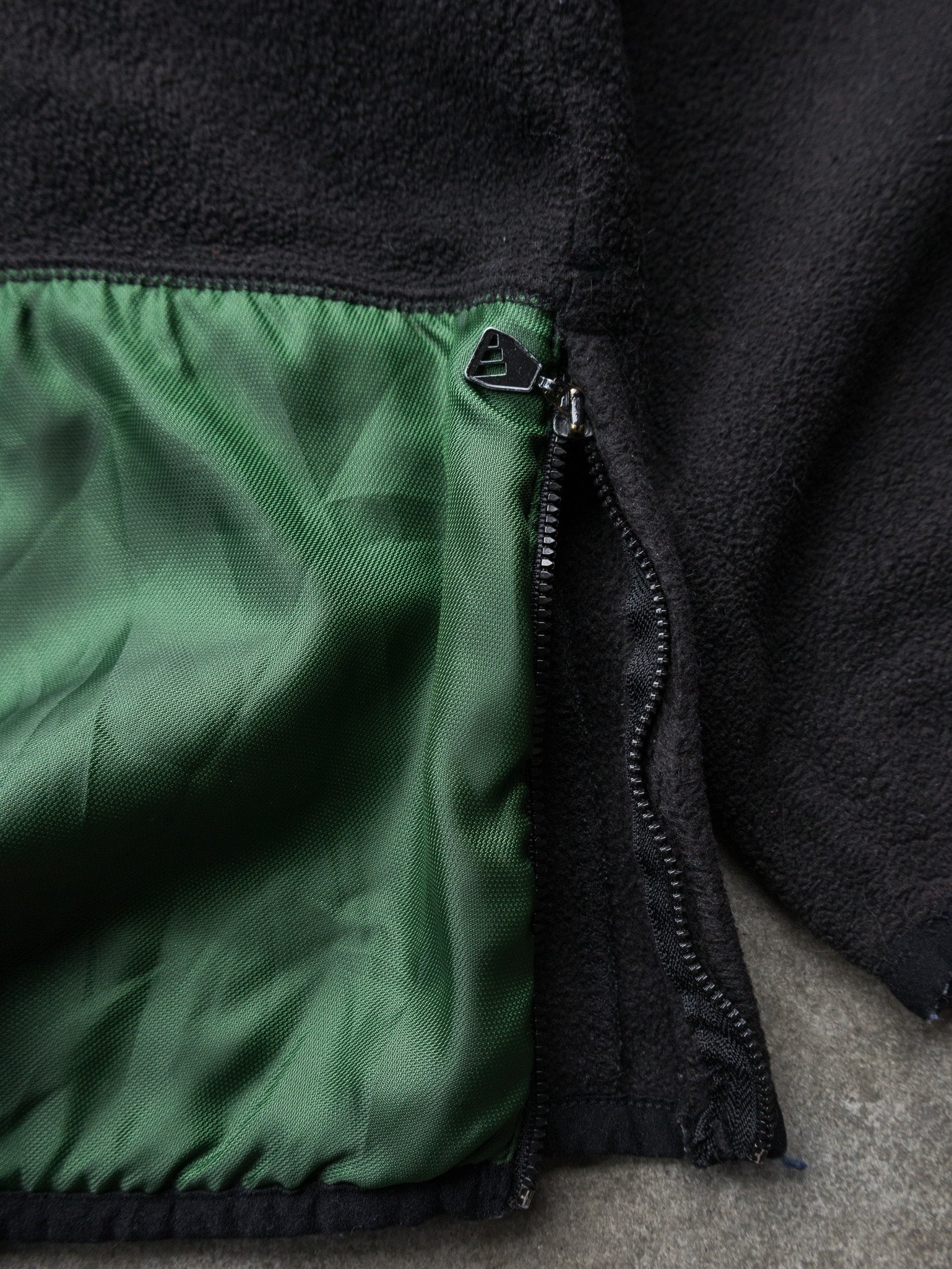 Vintage 00s Black & Green Adidas Fleece Sweatshirt (XL)