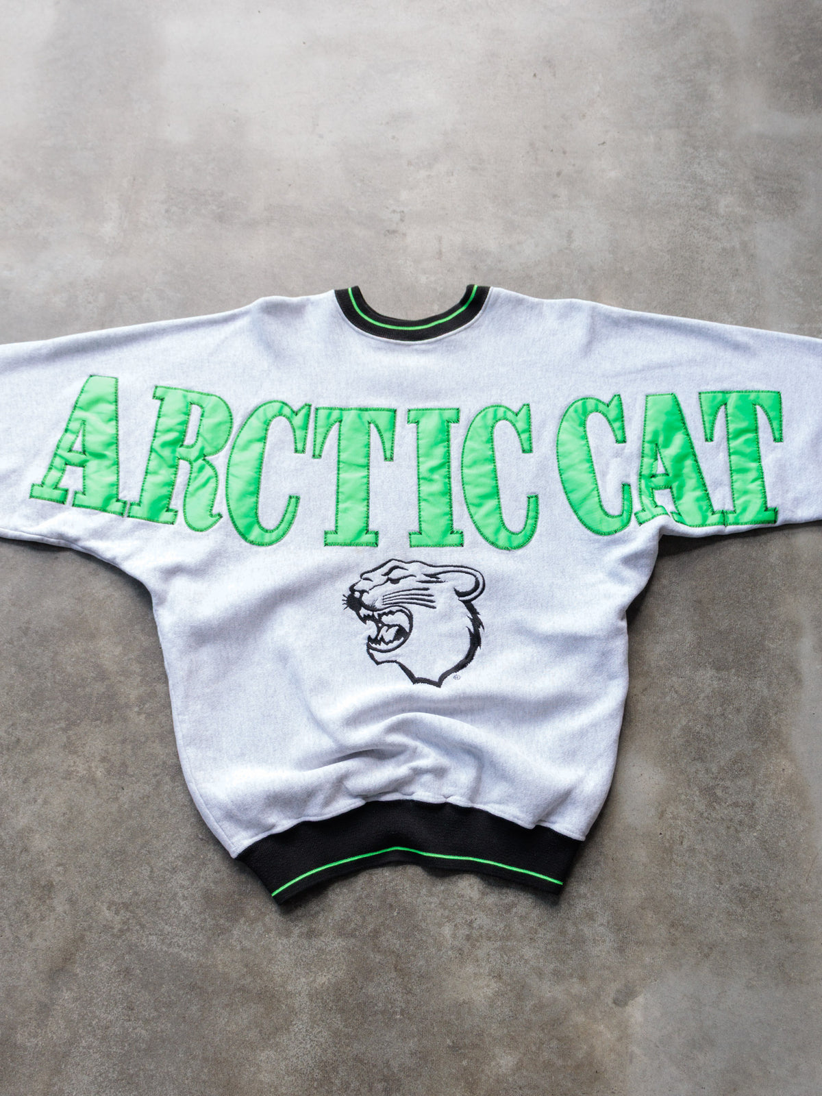 Vintage 90s Grey Arctic Cat Sweatshirt (S)