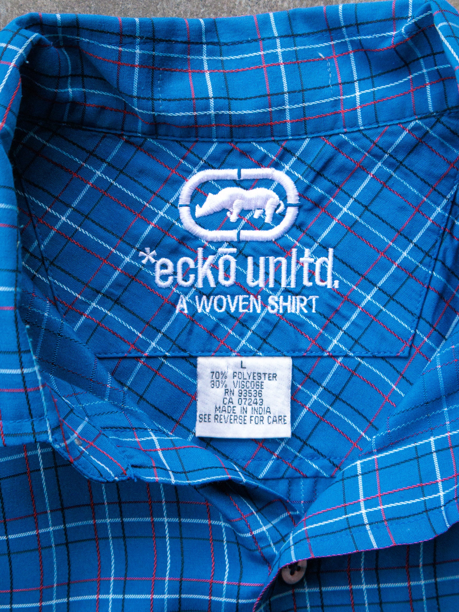 Vintage 00s Blue Plaid Ecko Unltd Cropped Shirt (L)