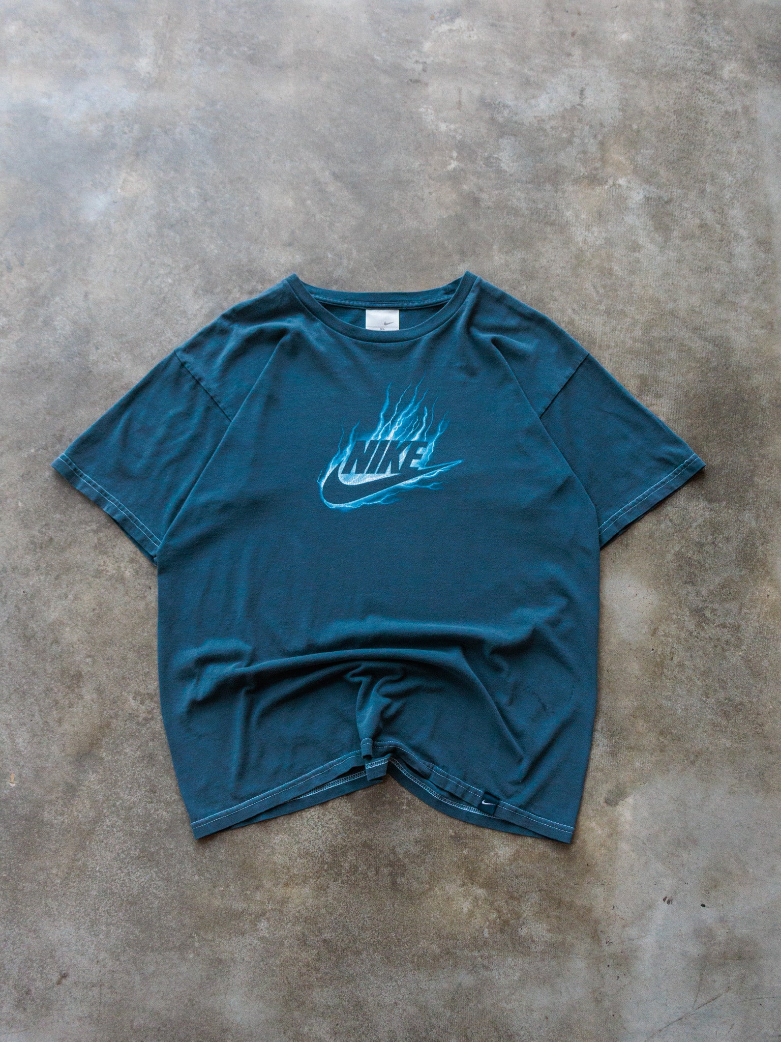 Vintage 00s Teal Nike Lightning Graphic Tee (18-20Y)