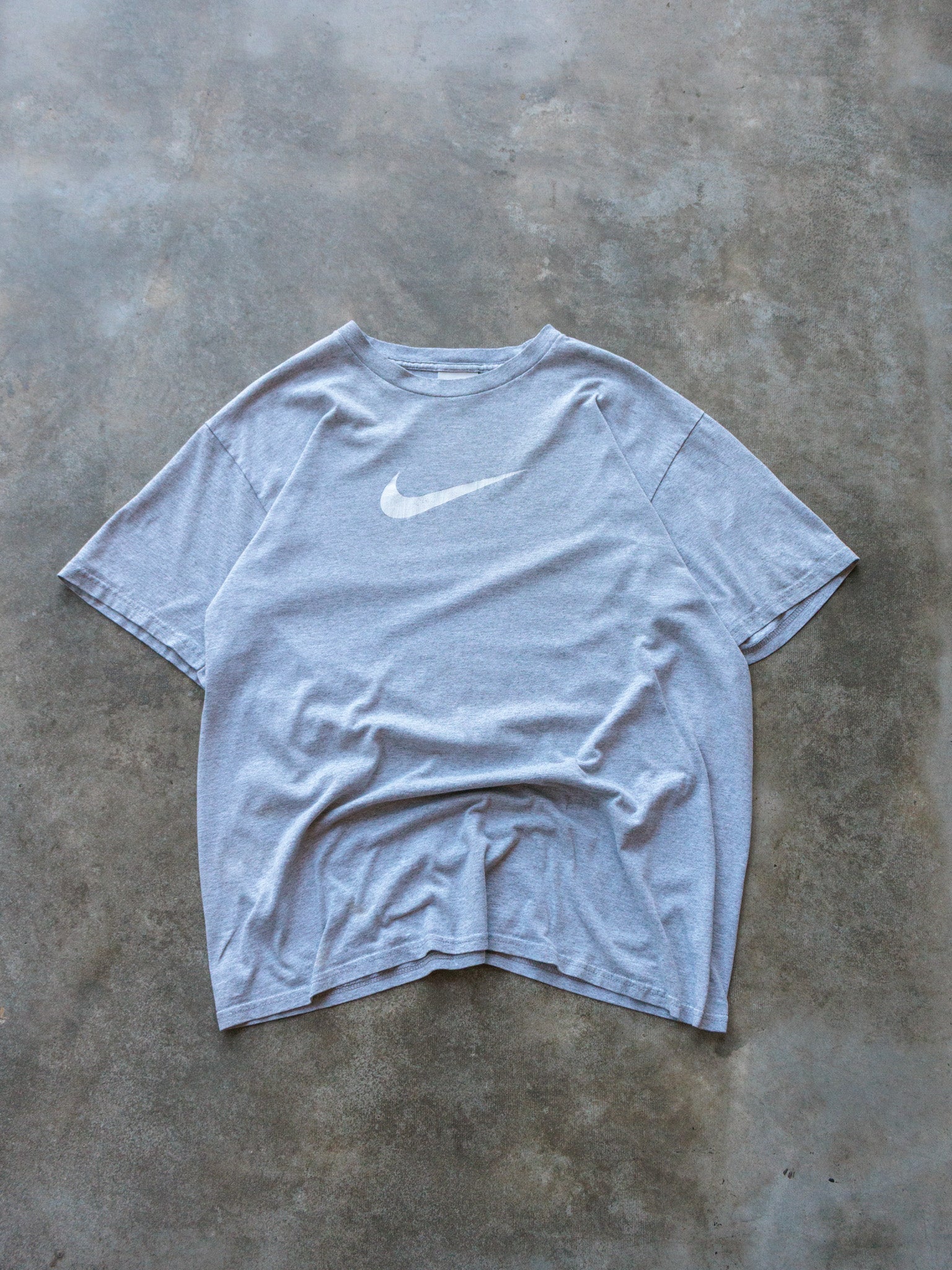 Vintage 00s Grey Nike Swoosh Tee (XL)