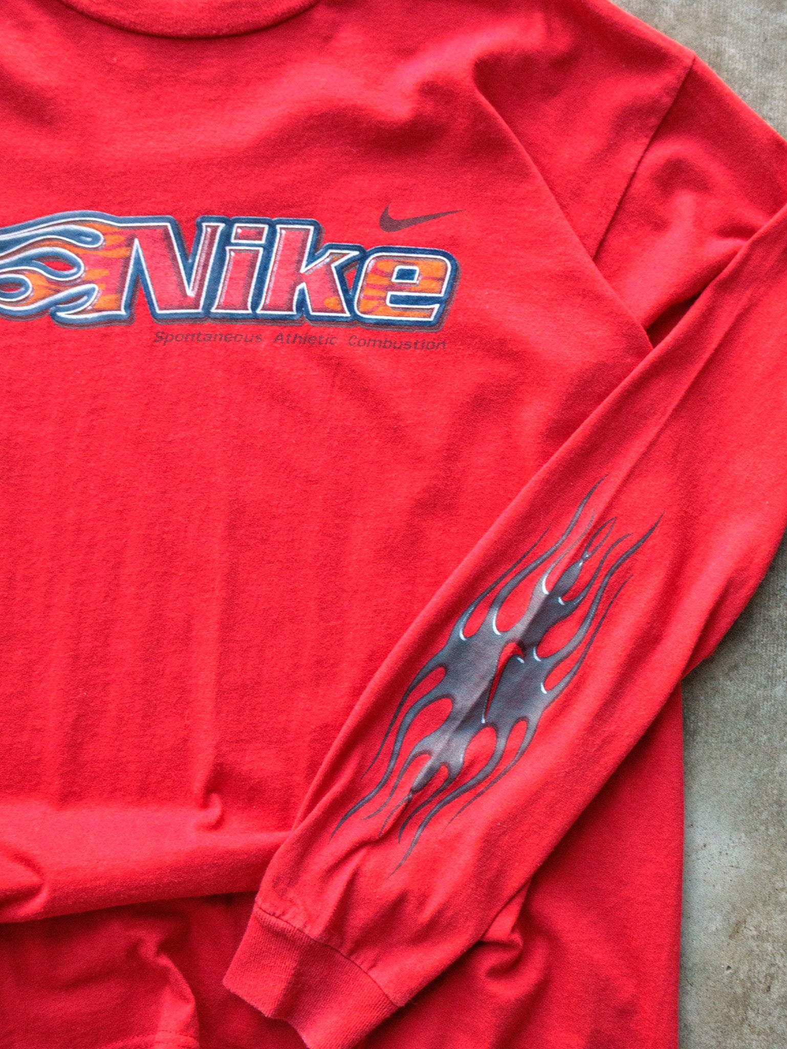 Vintage 00s Red Nike Flame Long Sleeve (18-20Y)