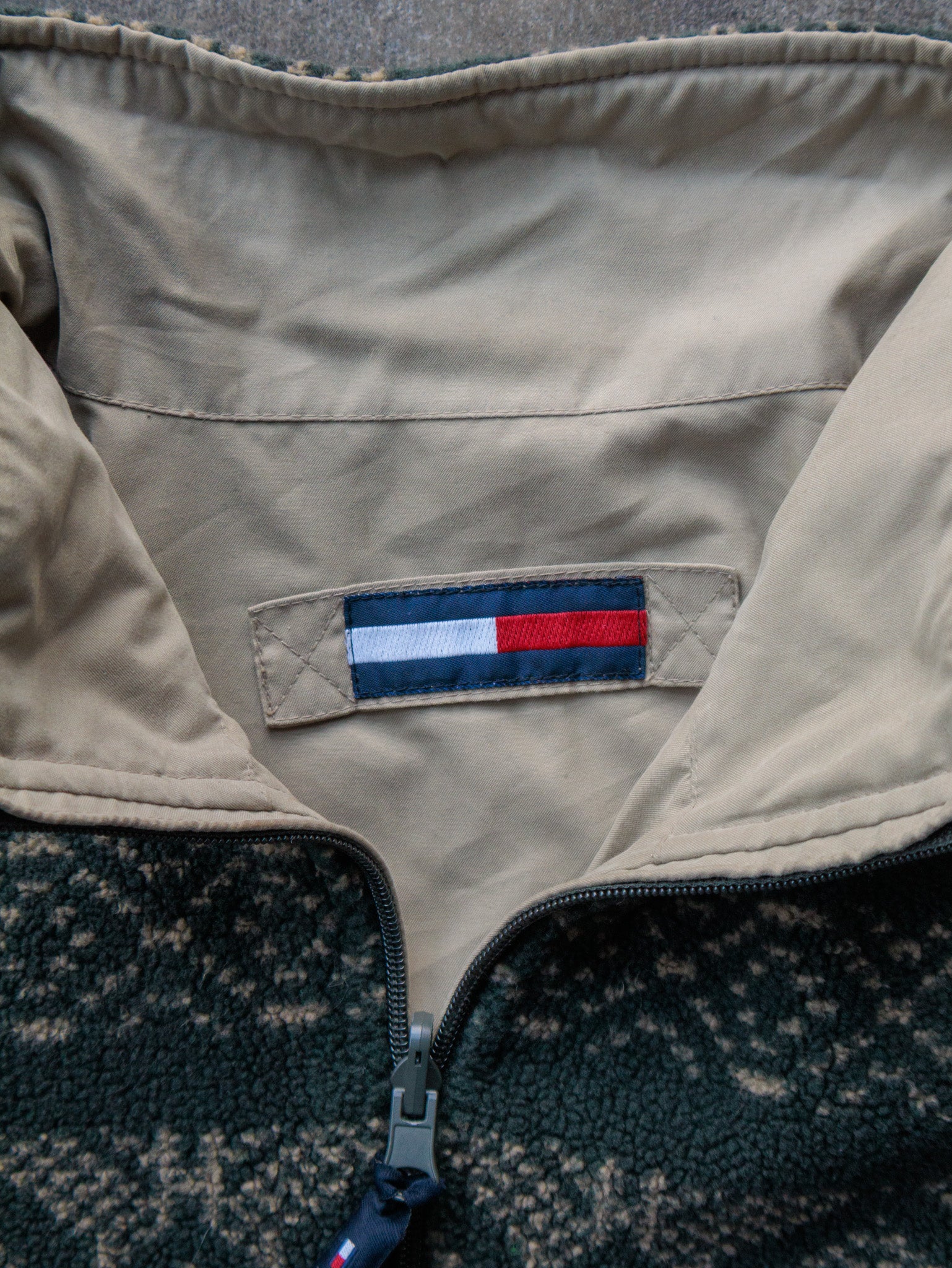 Vintage 90s Tommy Hilfiger Reversible Fleece Jacket (L)