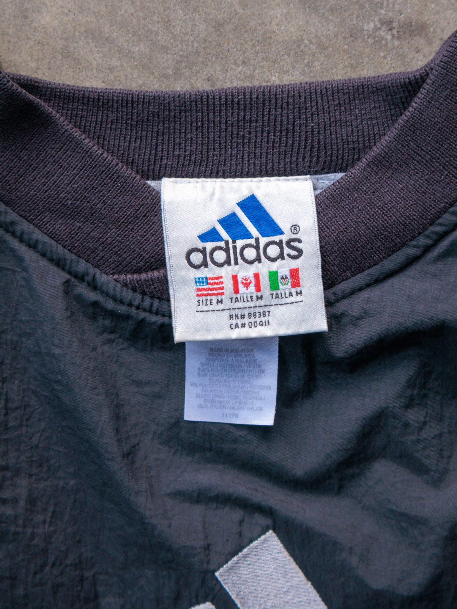 Vintage 90s Black Adidas Windbreaker Jacket (M)