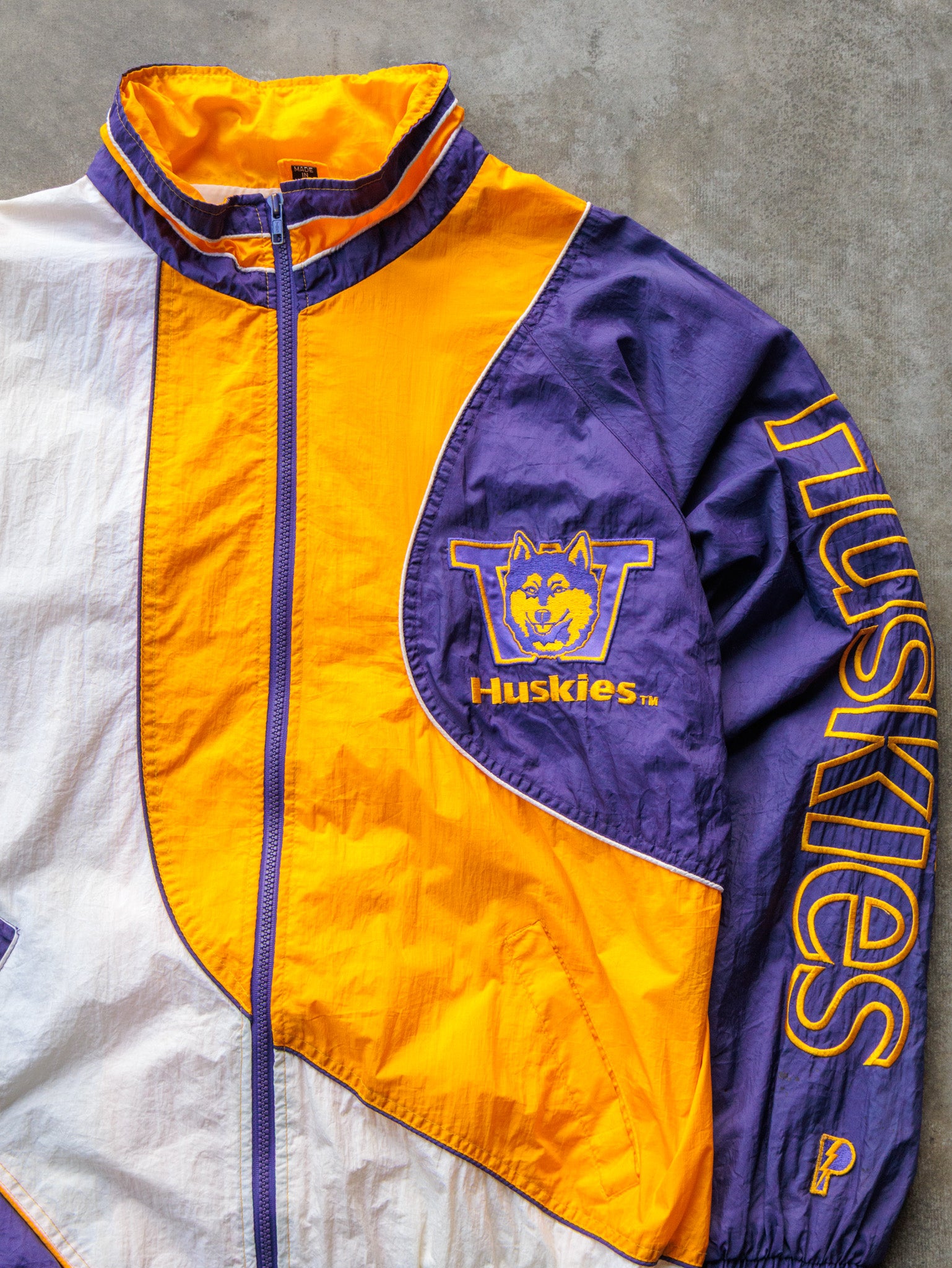 Vintage 90s Pro Player Washington Huskies Jacket (L)