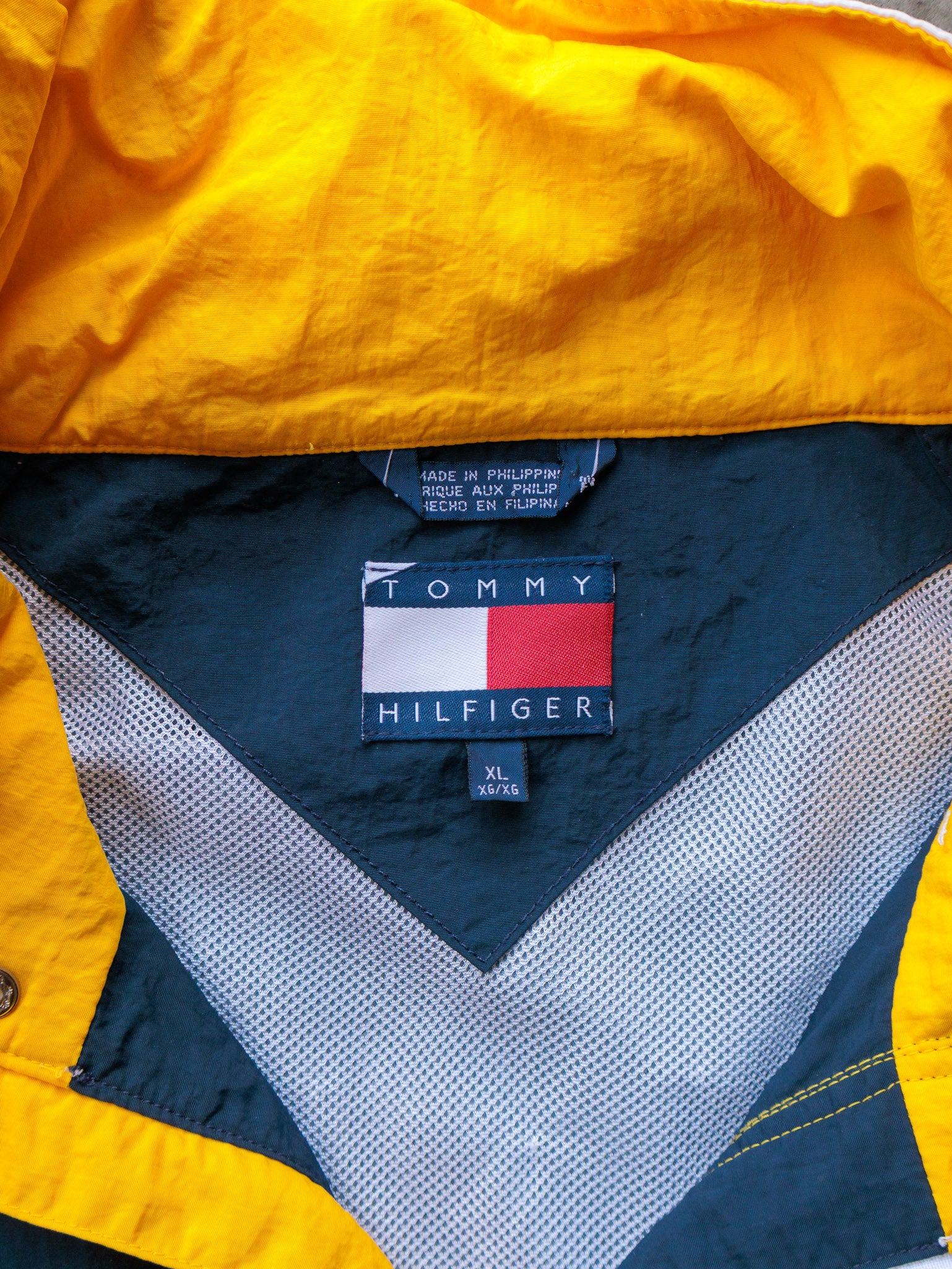 Vintage 90s Navy & Yellow Tommy Hilfiger Sailing Jacket (XL)