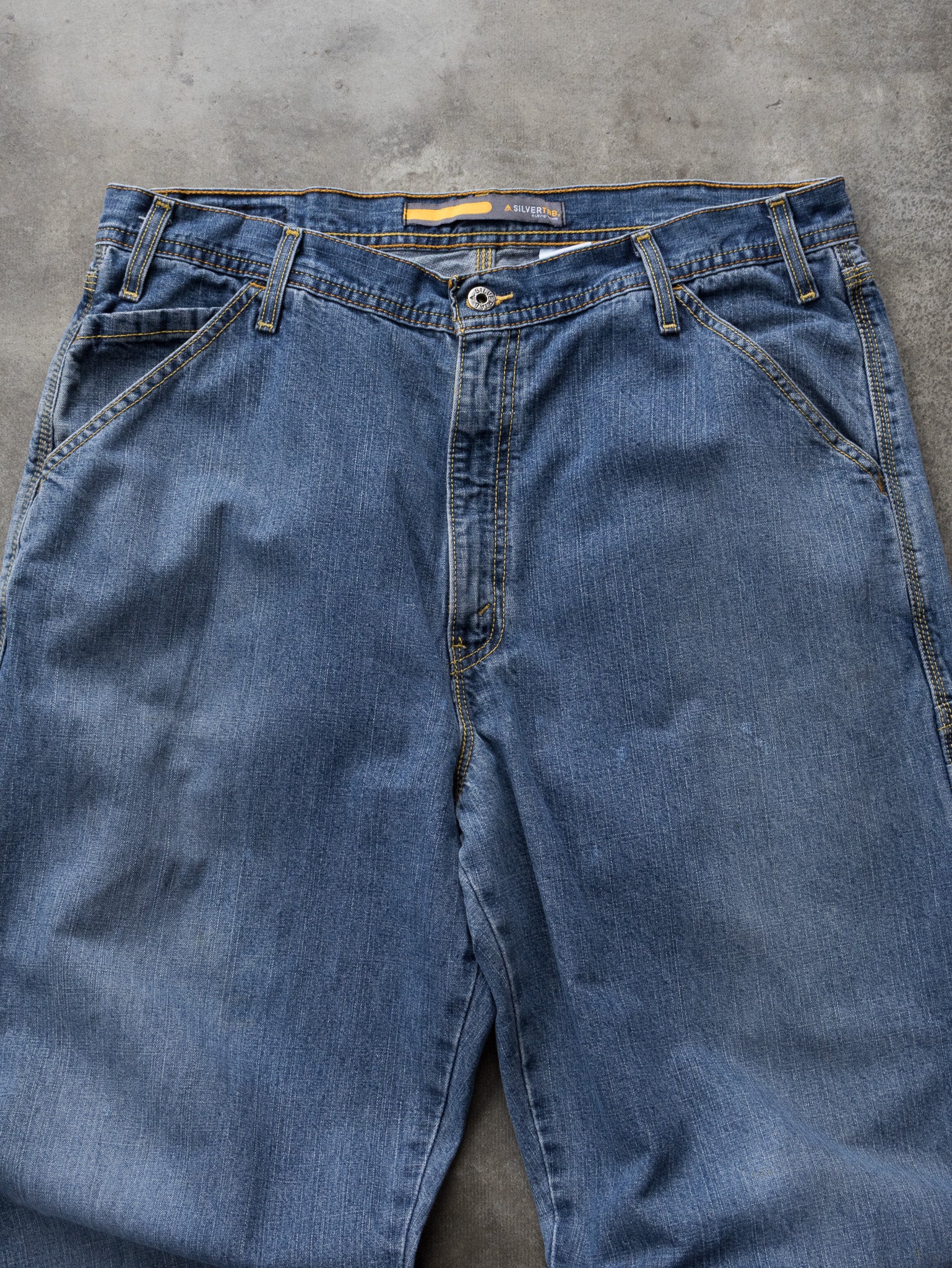 Vintage Blue Levi’s Silvertab Carpenter Jeans (W36)