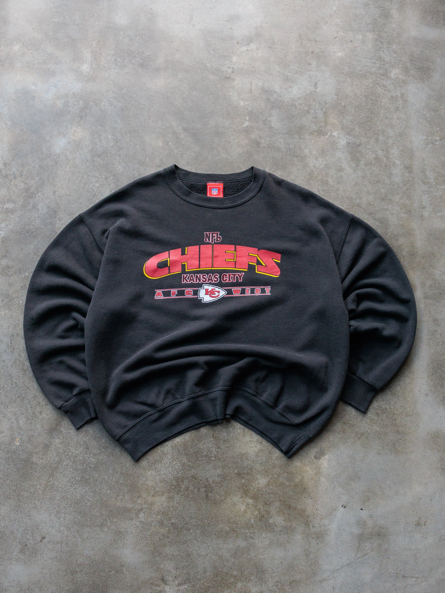 Vintage 90s Black Kansas City Chiefs Sweatshirt (L)