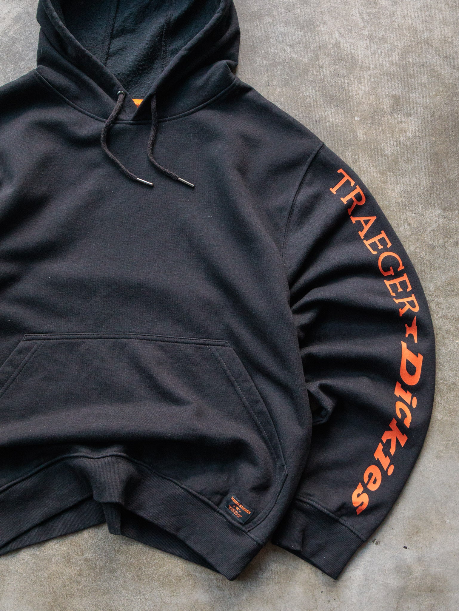 Black Dickies & Traeger Sleeve Graphic Hoodie (L)