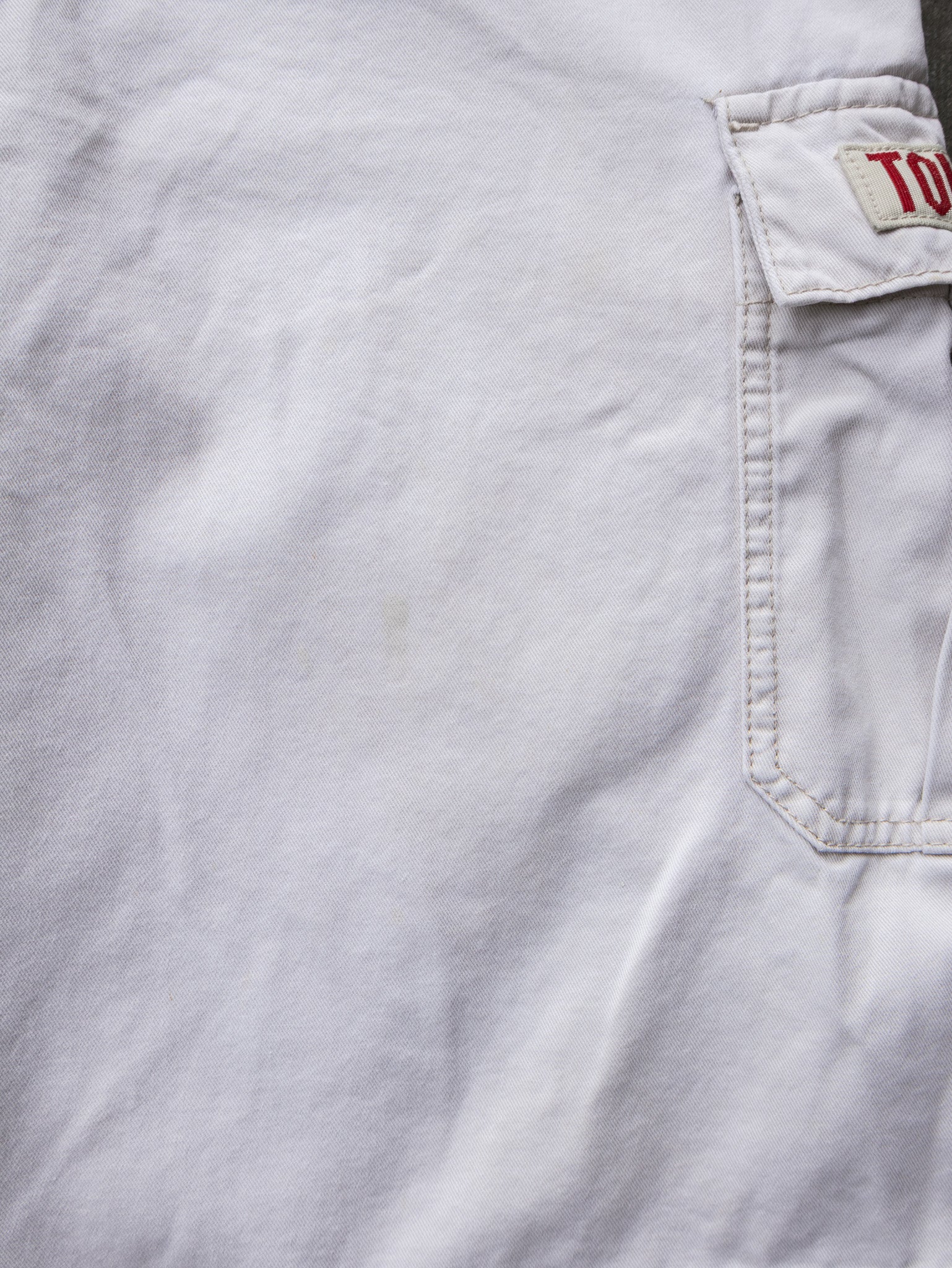Vintage White Tommy Jeans Cargo Shorts (W36)