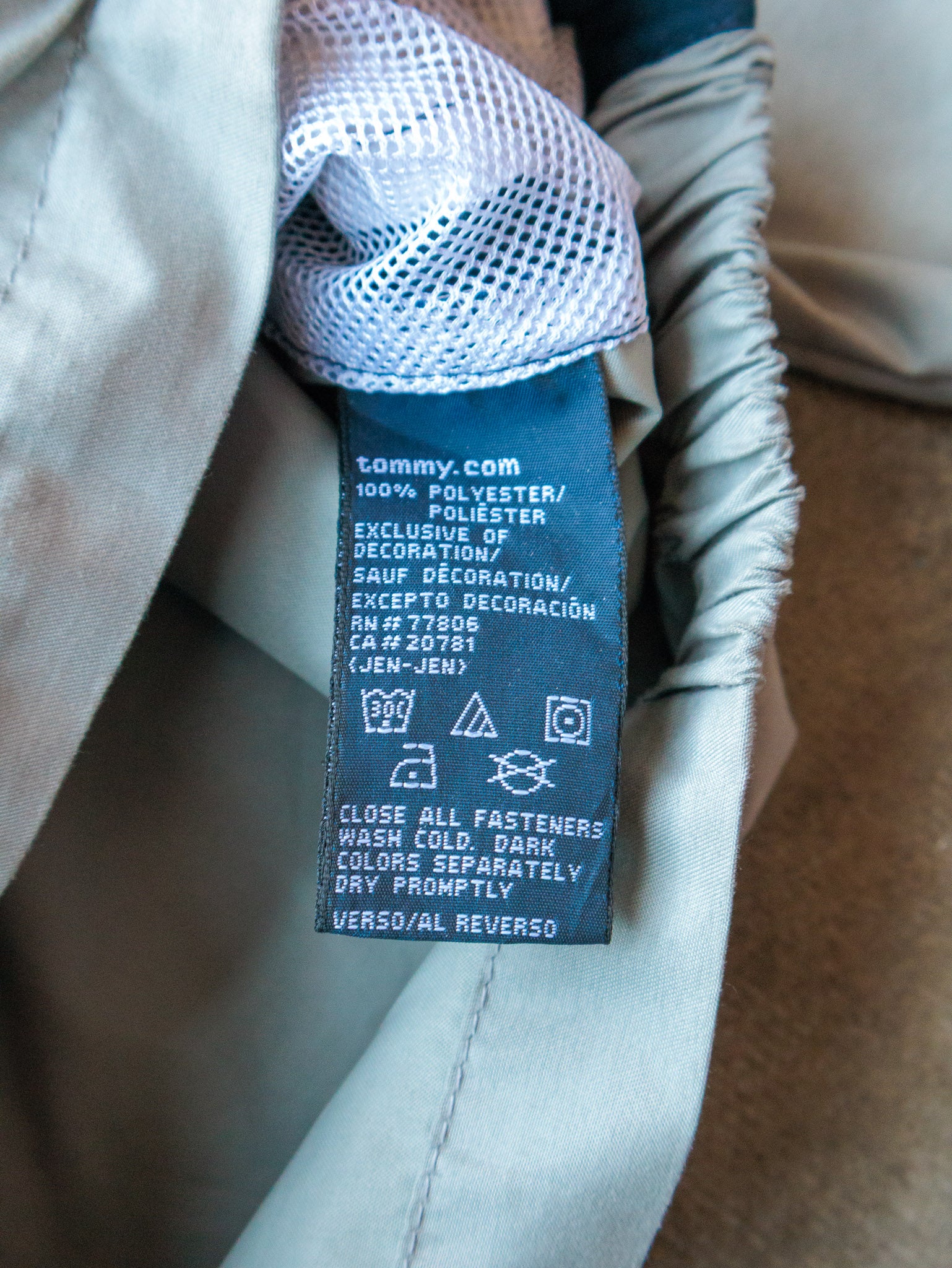 Vintage 00s Grey Tommy Hilfiger Jacket (XL)