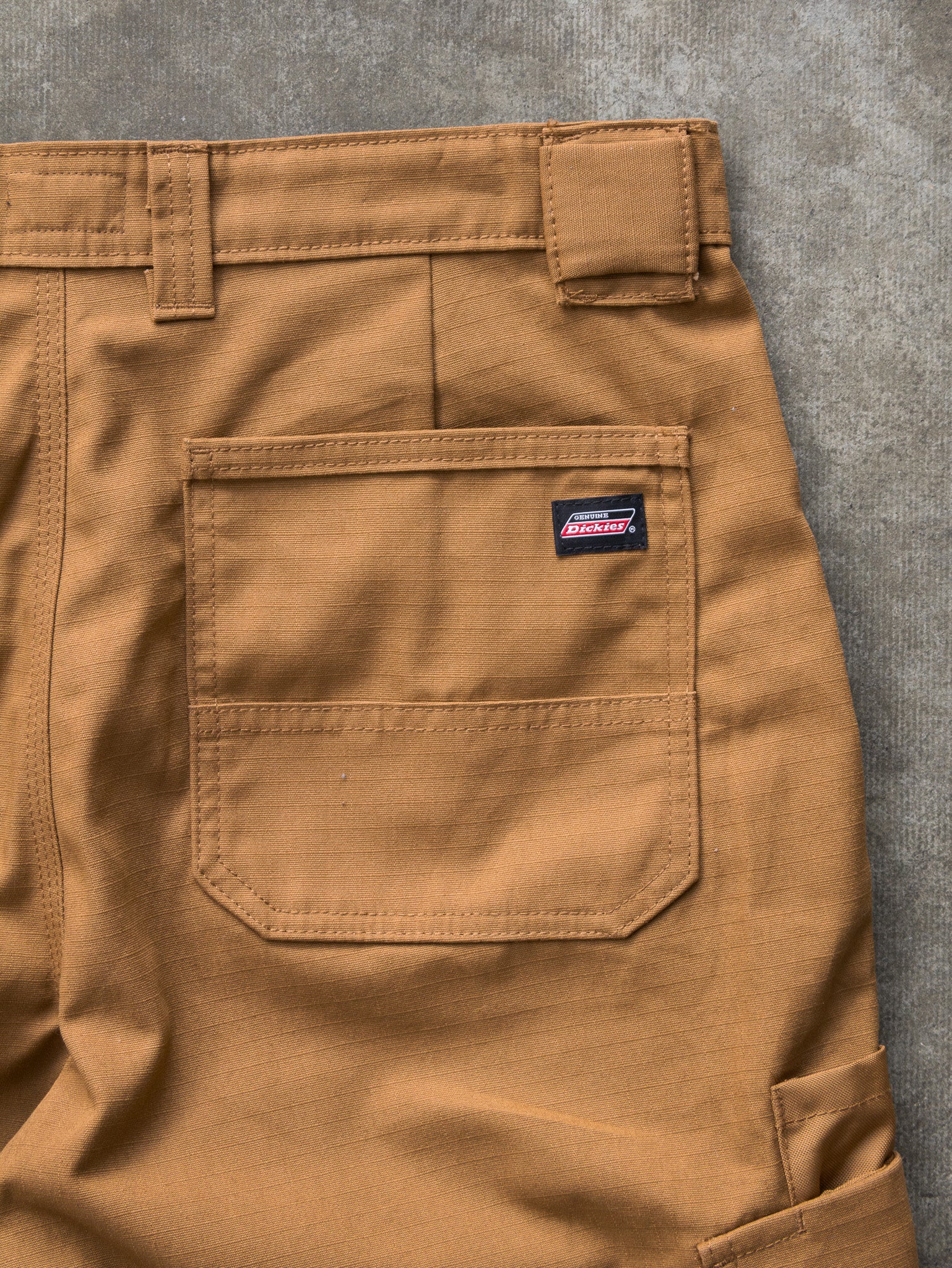Vintage Brown Dickies Cargo Shorts (W32)