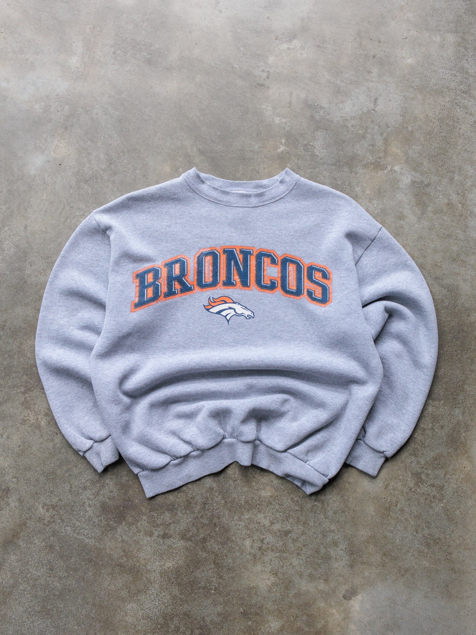 Vintage 90s Grey Denver Broncos Sweatshirt (M)