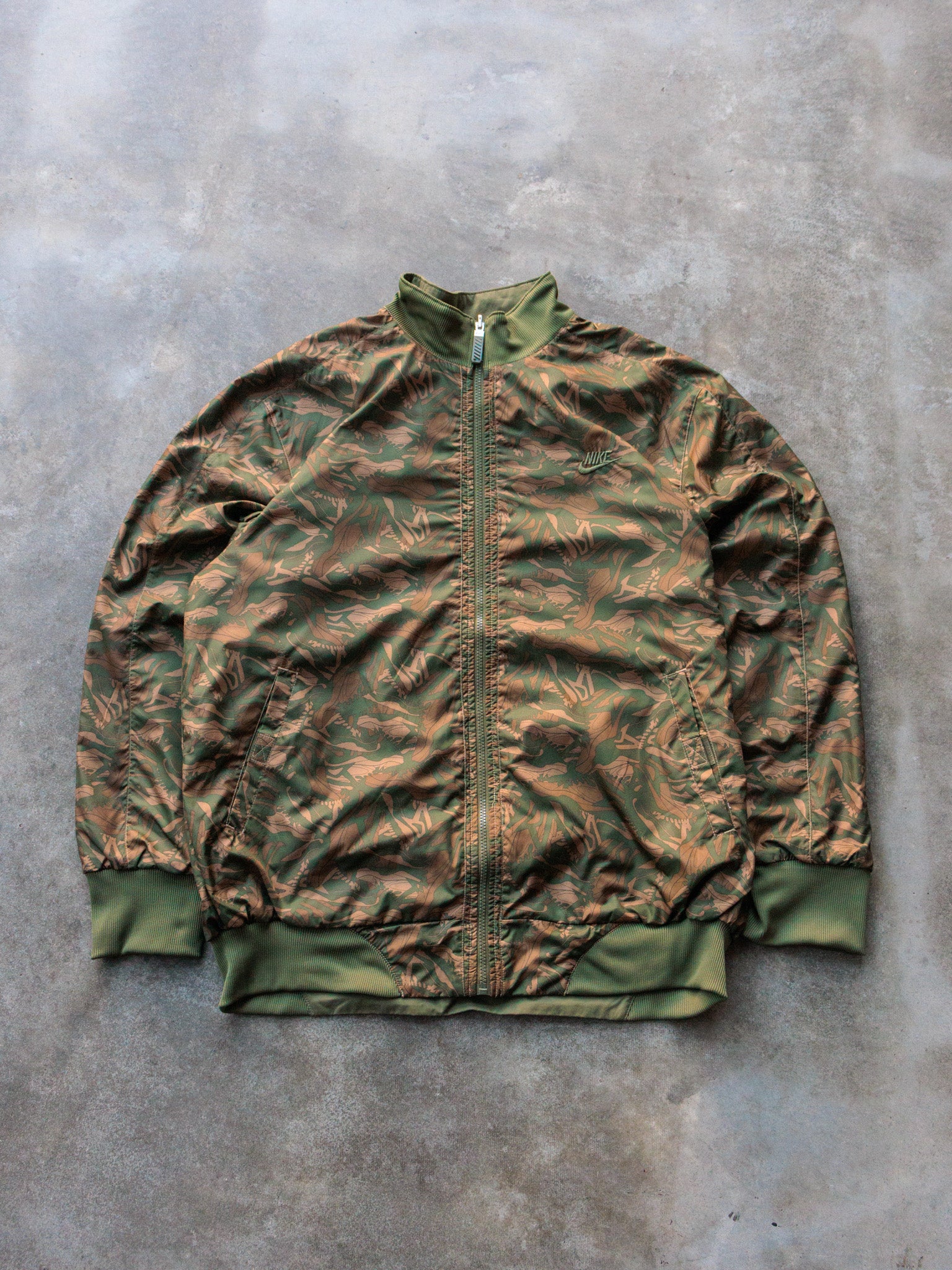 Vintage Green Nike Reversible Camo Jacket (XL)