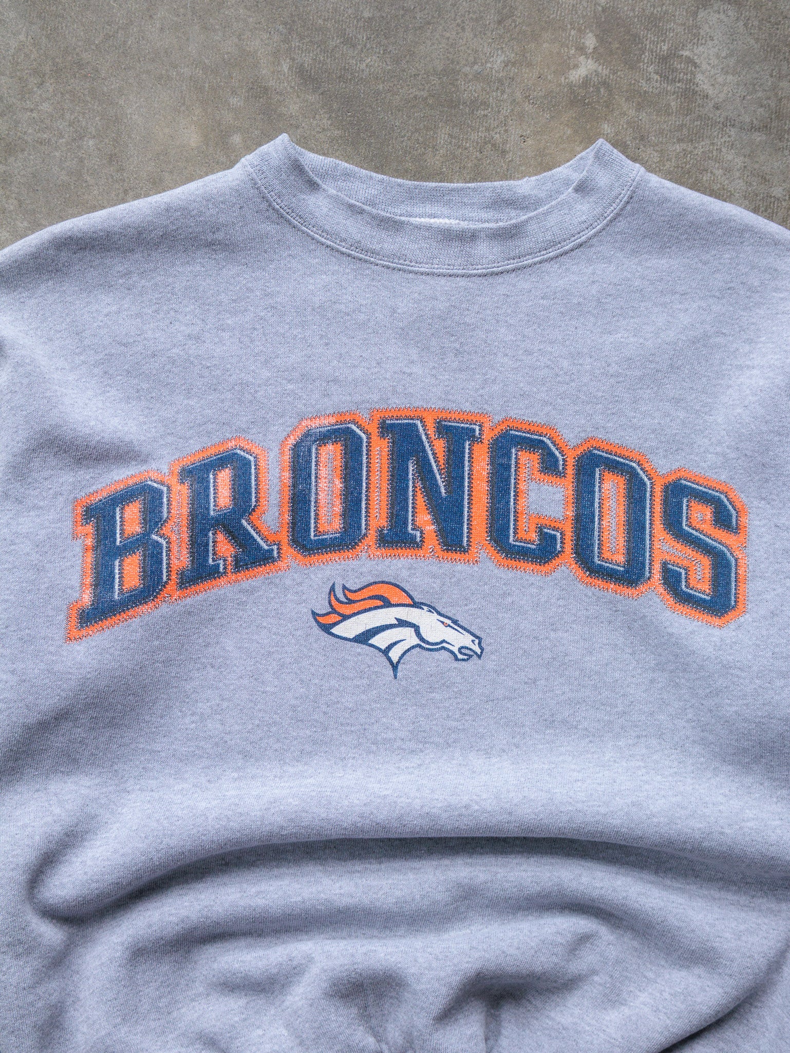 Vintage 90s Grey Denver Broncos Sweatshirt (M)