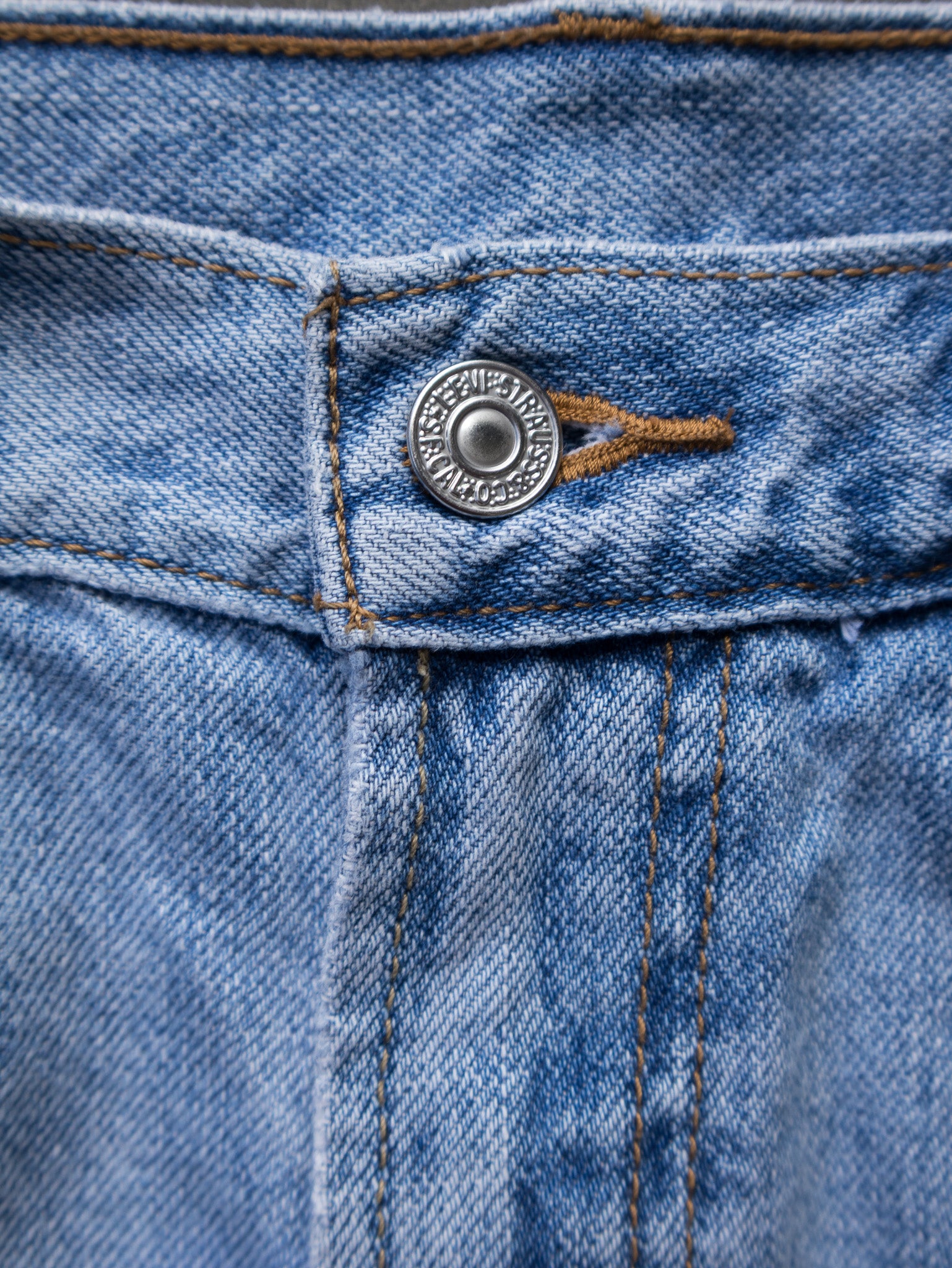 Vintage Levi’s 505 Denim Jorts (W34)