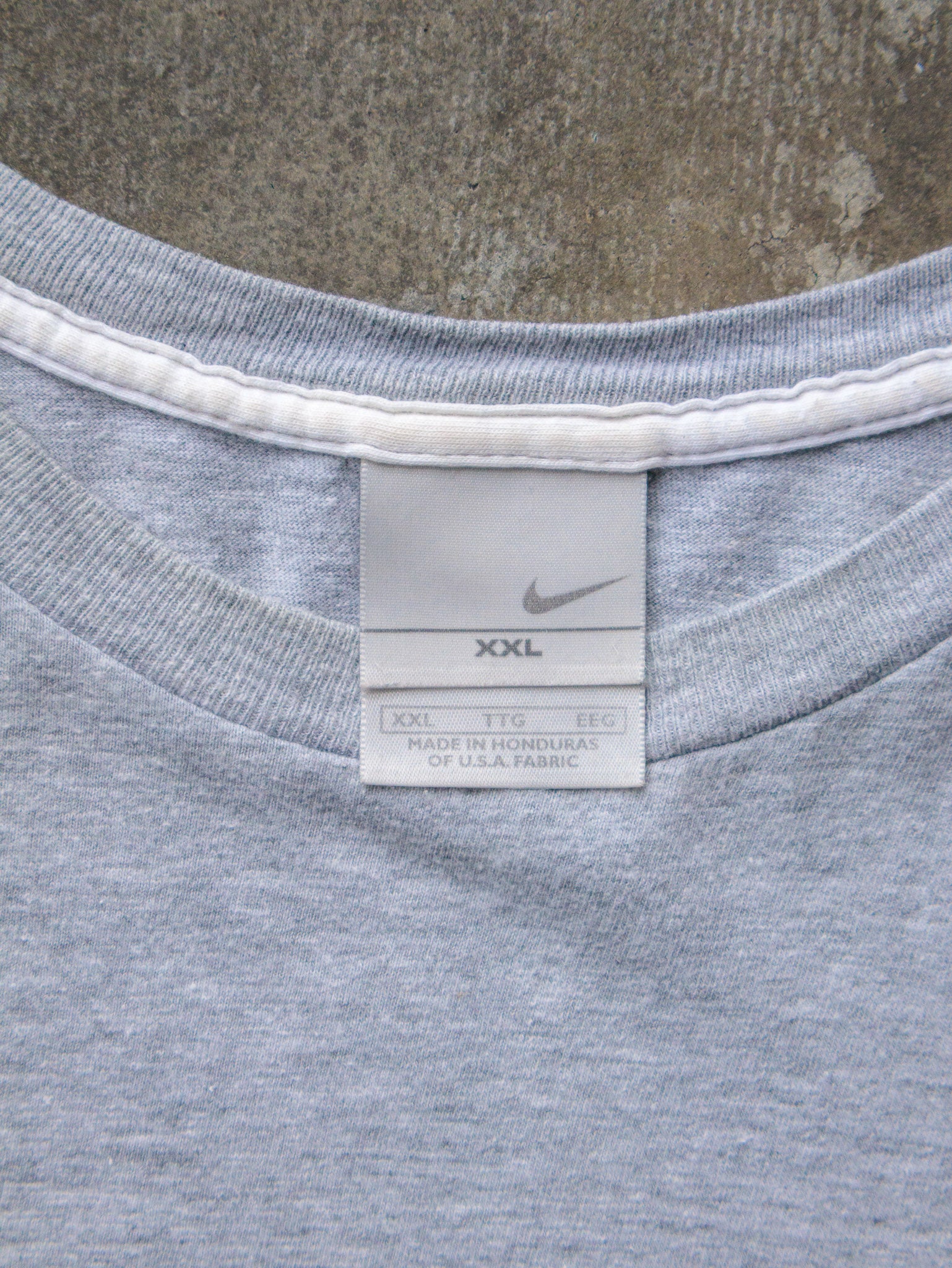 Vintage 00s Grey Nike Mini Swoosh Tee (2XL)