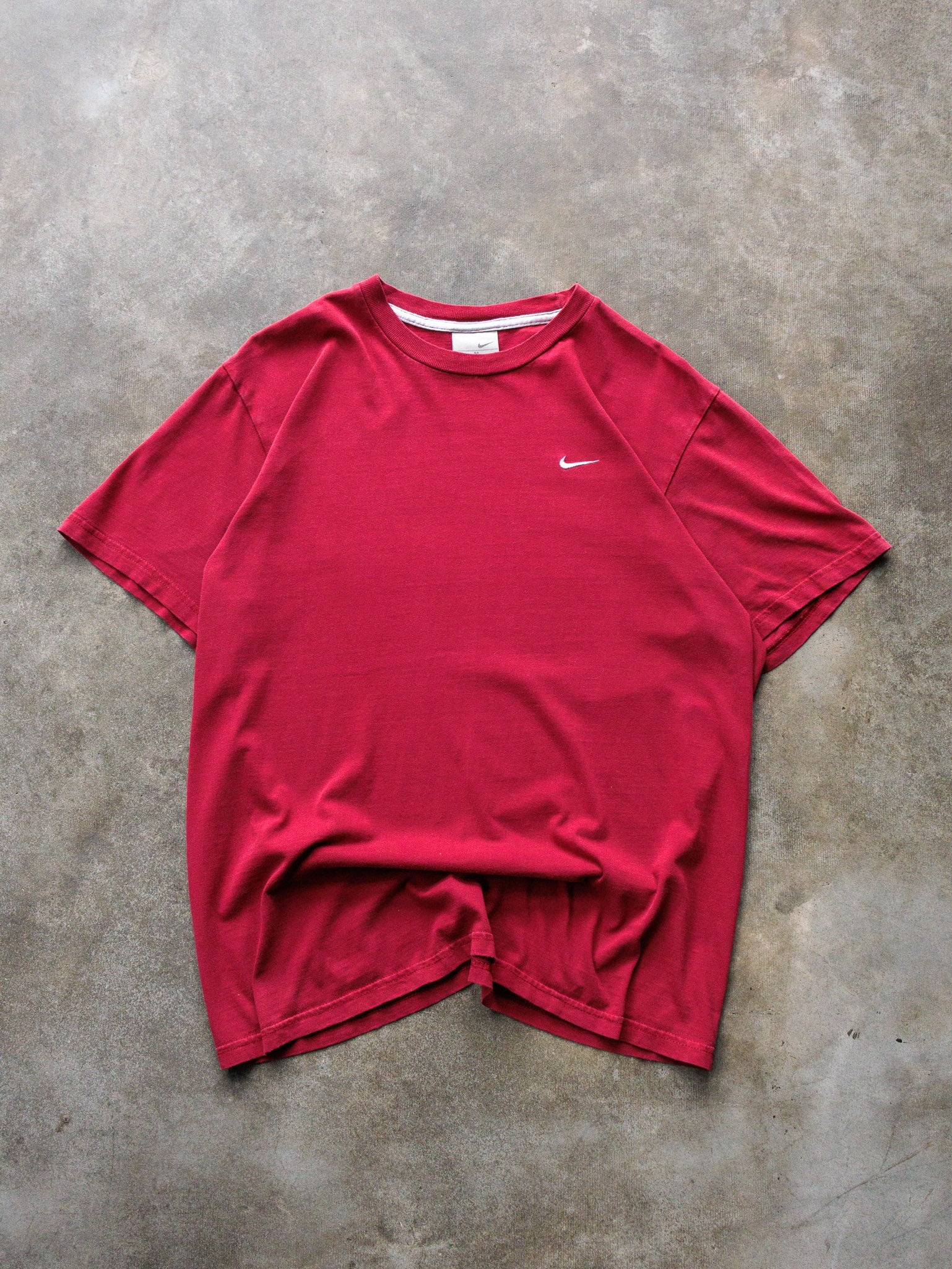 Vintage 00s Red Nike Swoosh Tee (M)