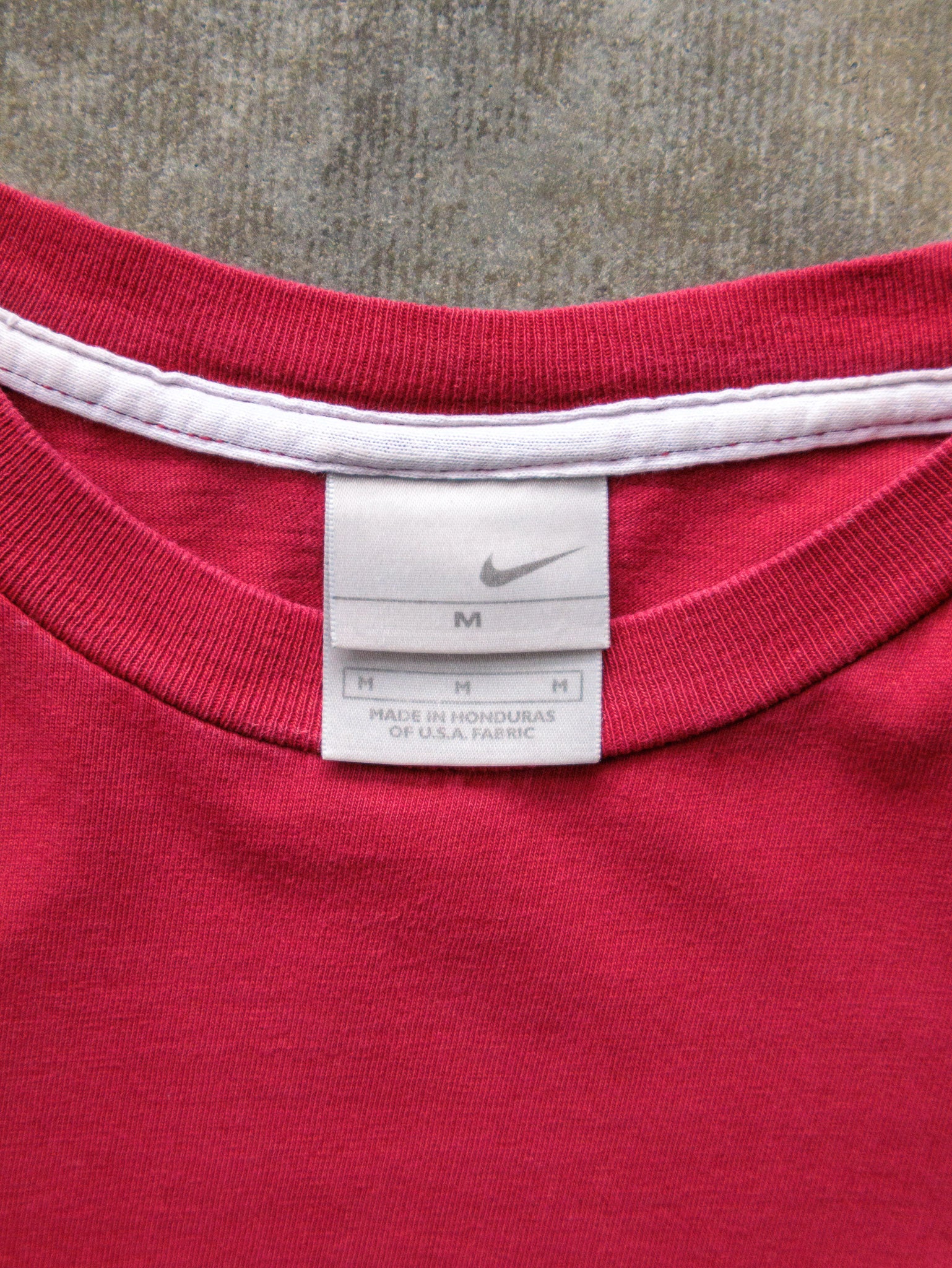 Vintage 00s Red Nike Swoosh Tee (M)
