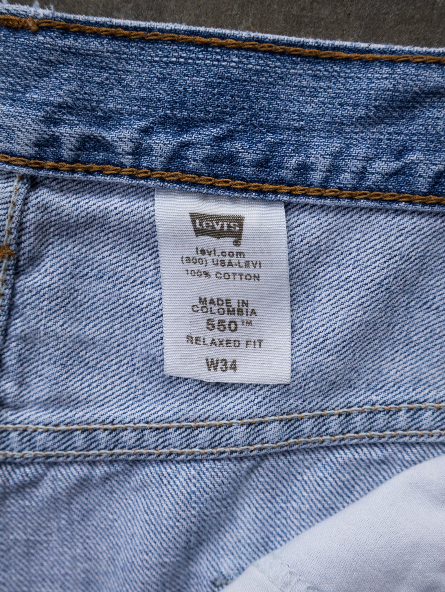 Vintage Levi’s 550 Denim Jorts (W34)