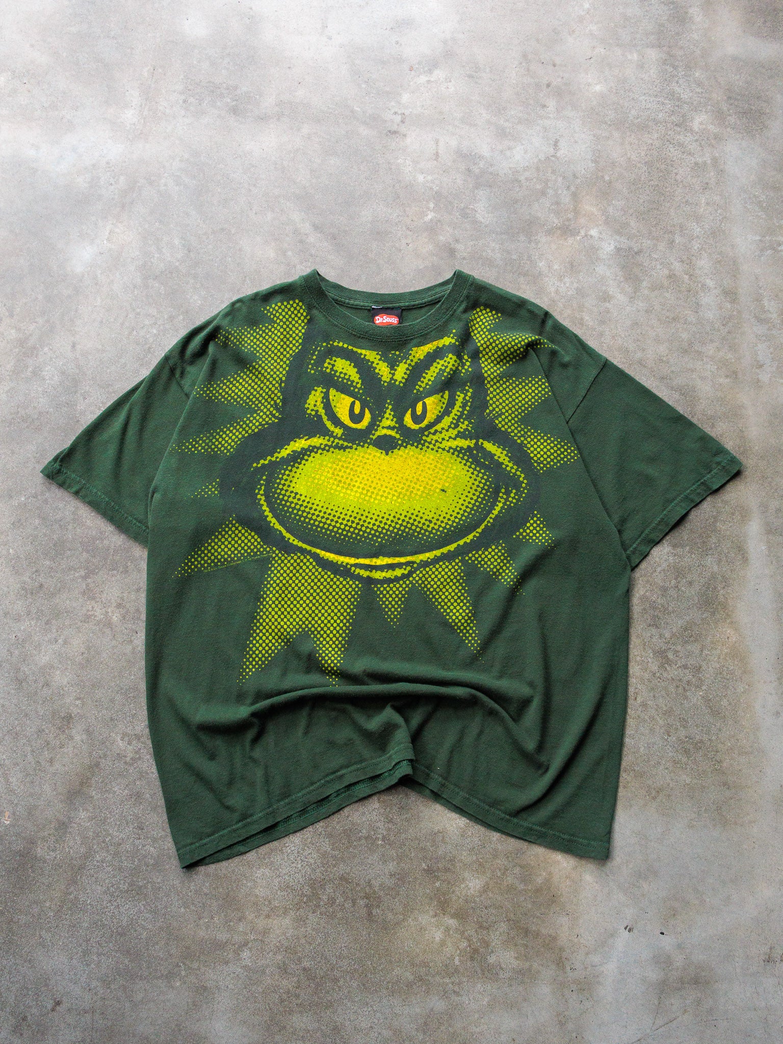 Vintage 2001 Green Dr. Seuss The Grinch Tee (XL)