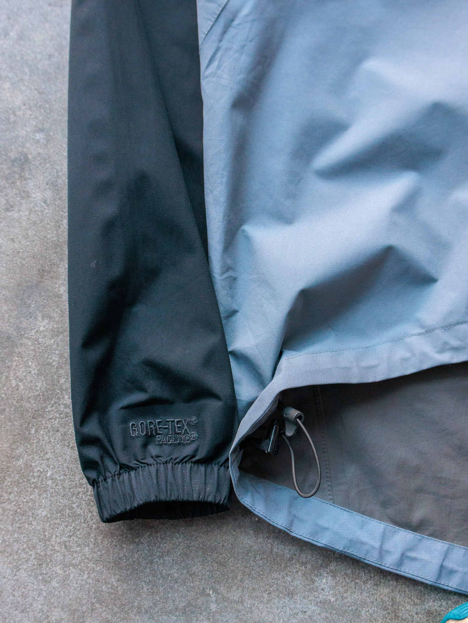 Vintage 00s Steel Grey Nike Windbreaker Jacket (M)