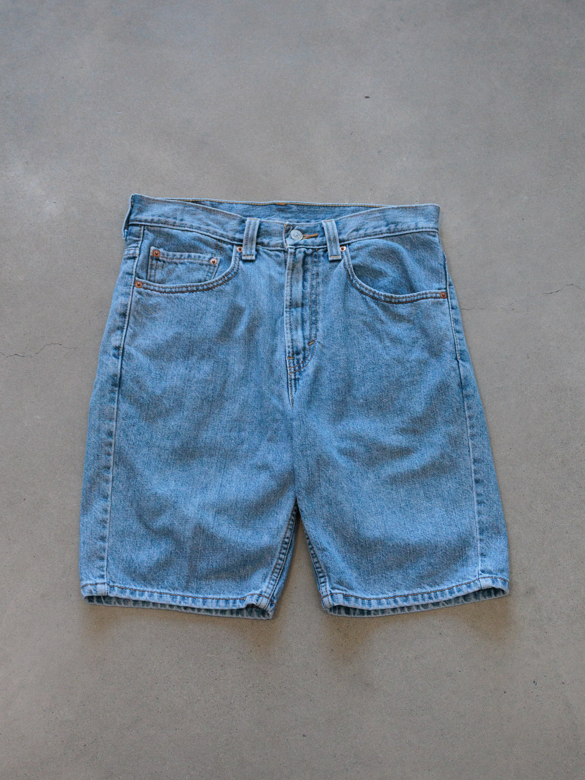 Vintage Blue Levi's 505 Denim Shorts (W31)
