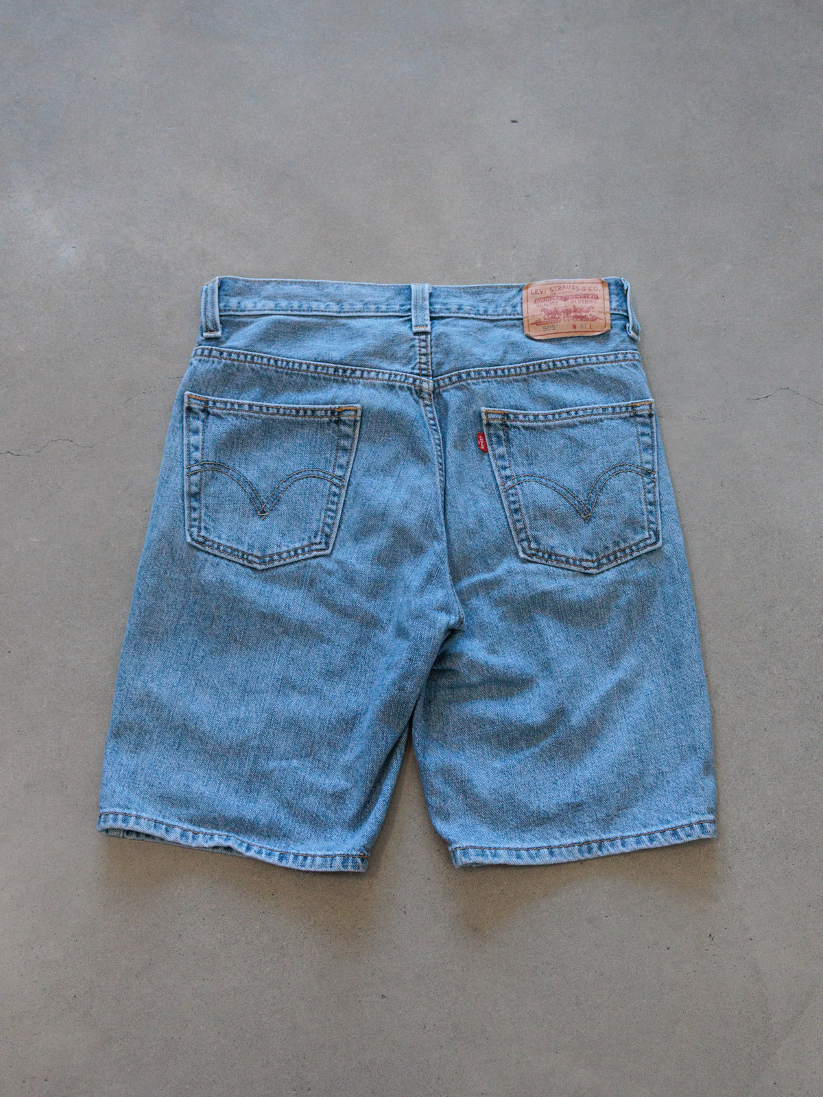 Vintage Blue Levi's 505 Denim Shorts (W31)