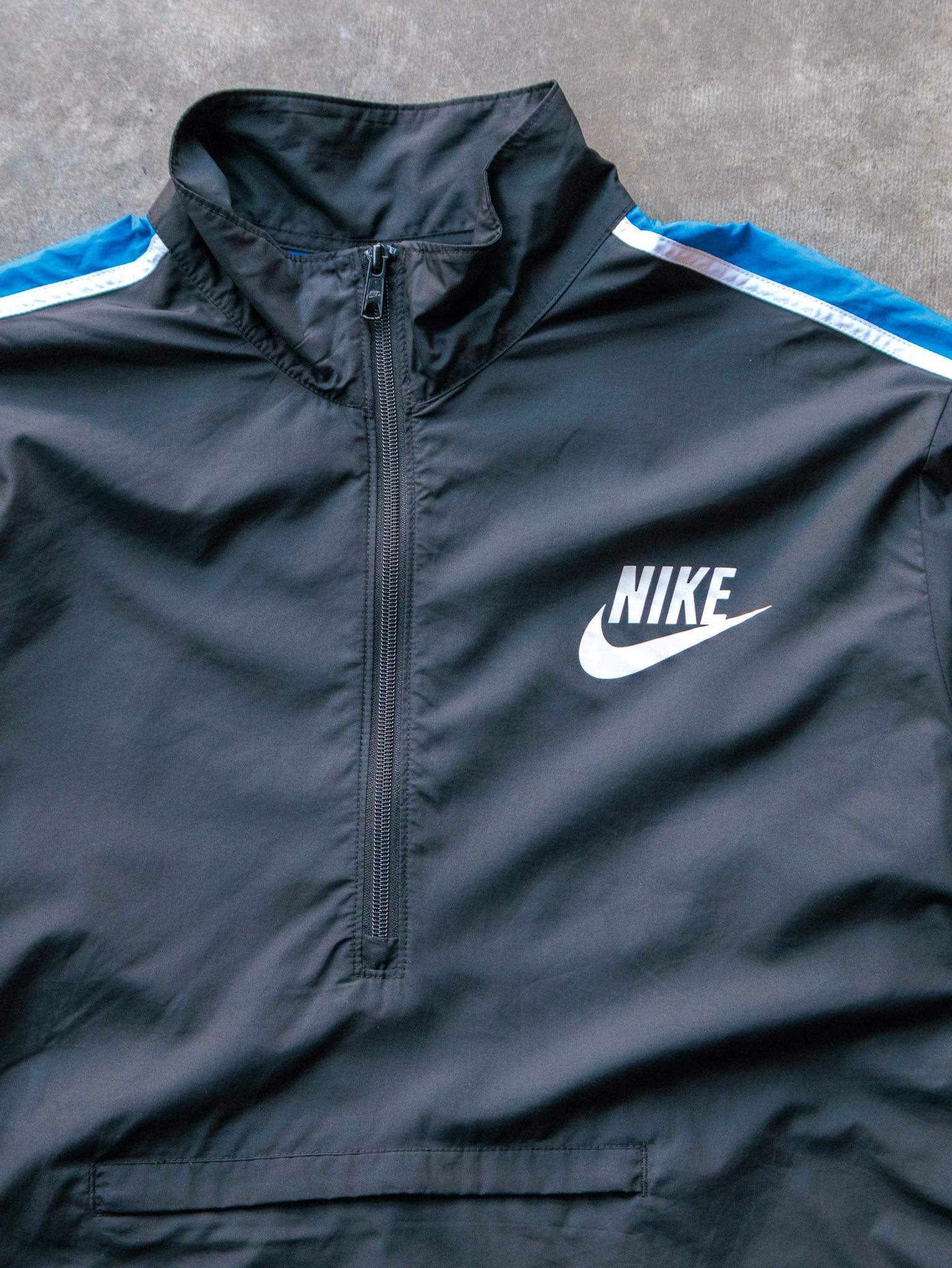 Vintage Black & Blue Nike Windbreaker Jacket (XL)