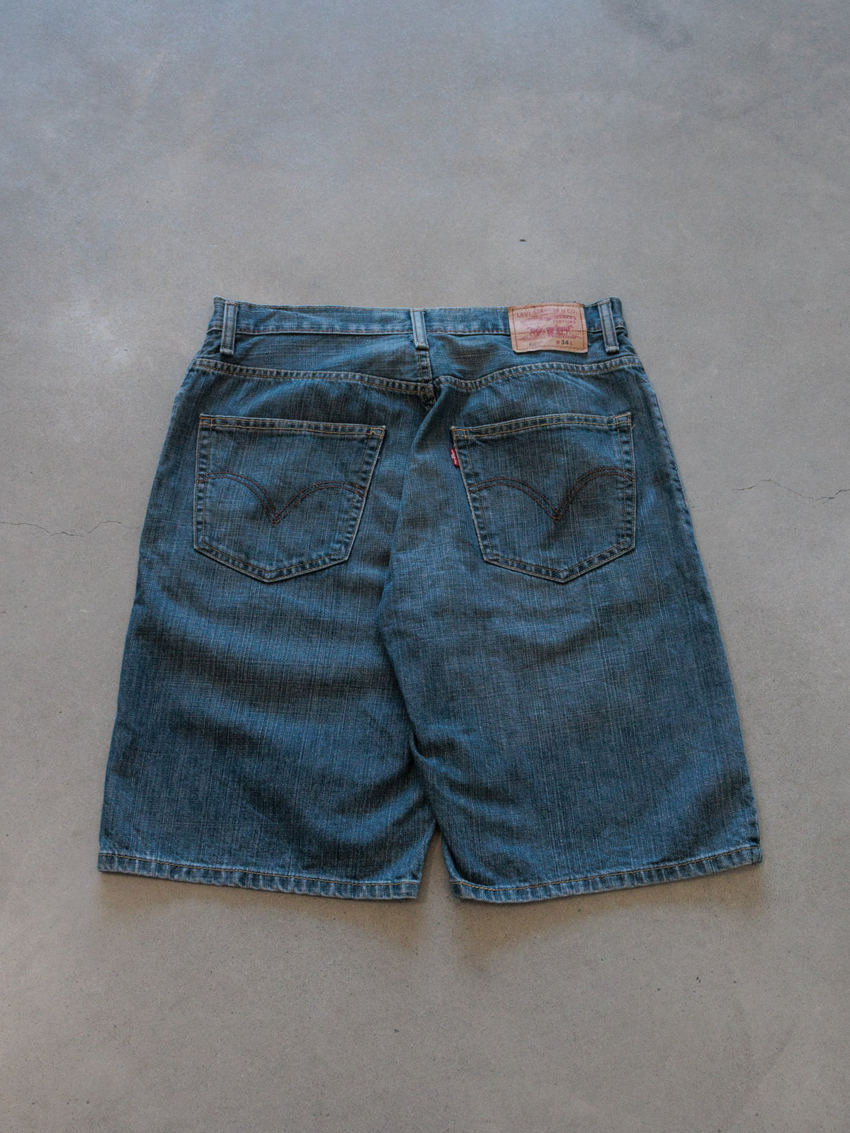 Vintage Blue Levi's 569 Denim Shorts (W34)