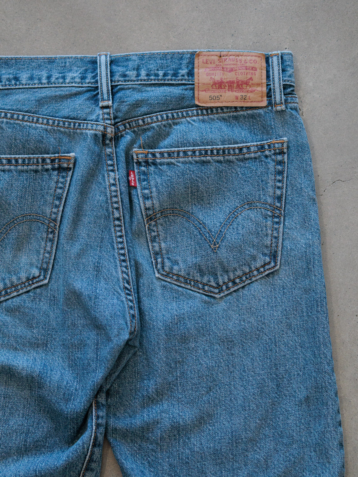 Vintage Blue Levi's 505 Denim Shorts (W32)
