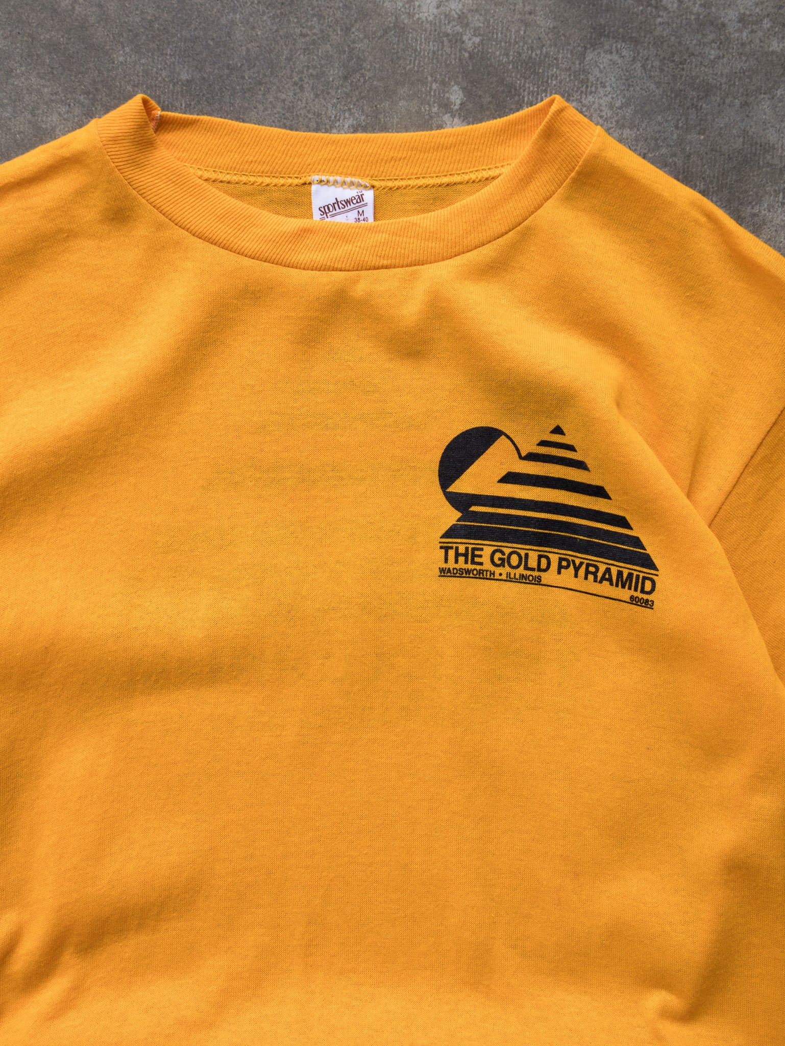 Vintage 80s Yellow The Gold Pyramid Tee (M)