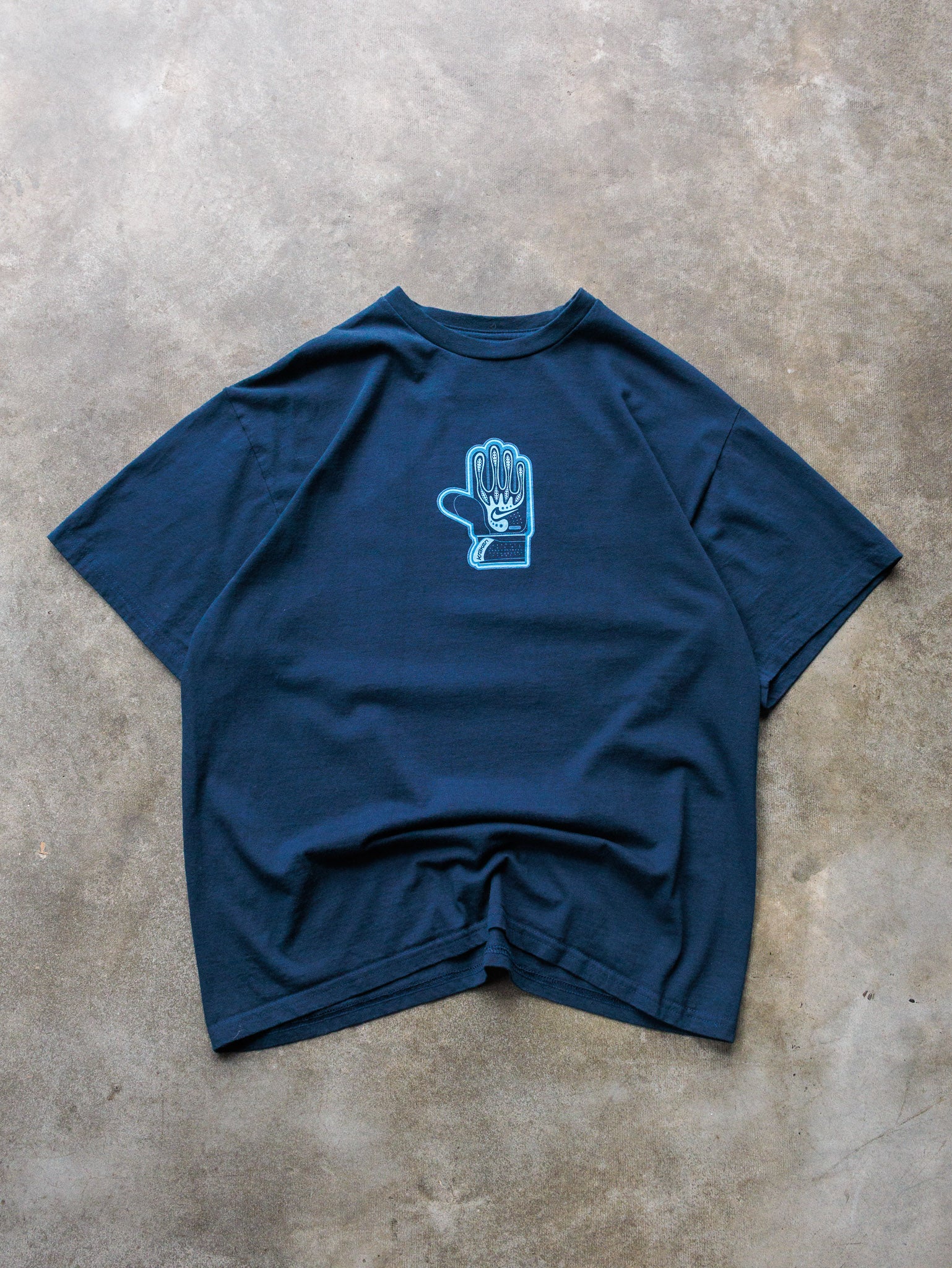 Vintage 00s Navy Nike Kraken Glove Graphic Tee (M)