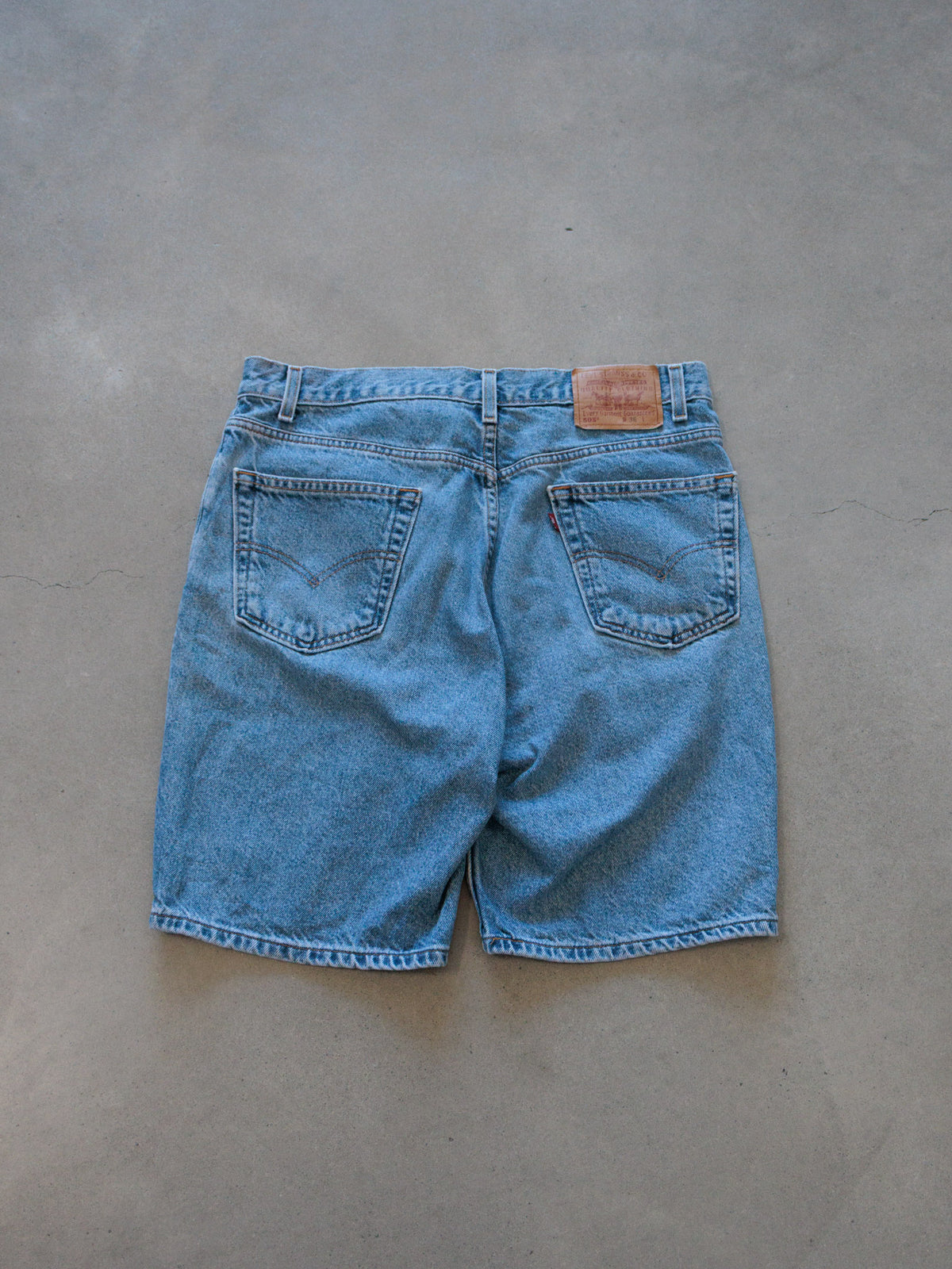 Vintage 00s Blue Levi's 505 Denim Shorts (W36)