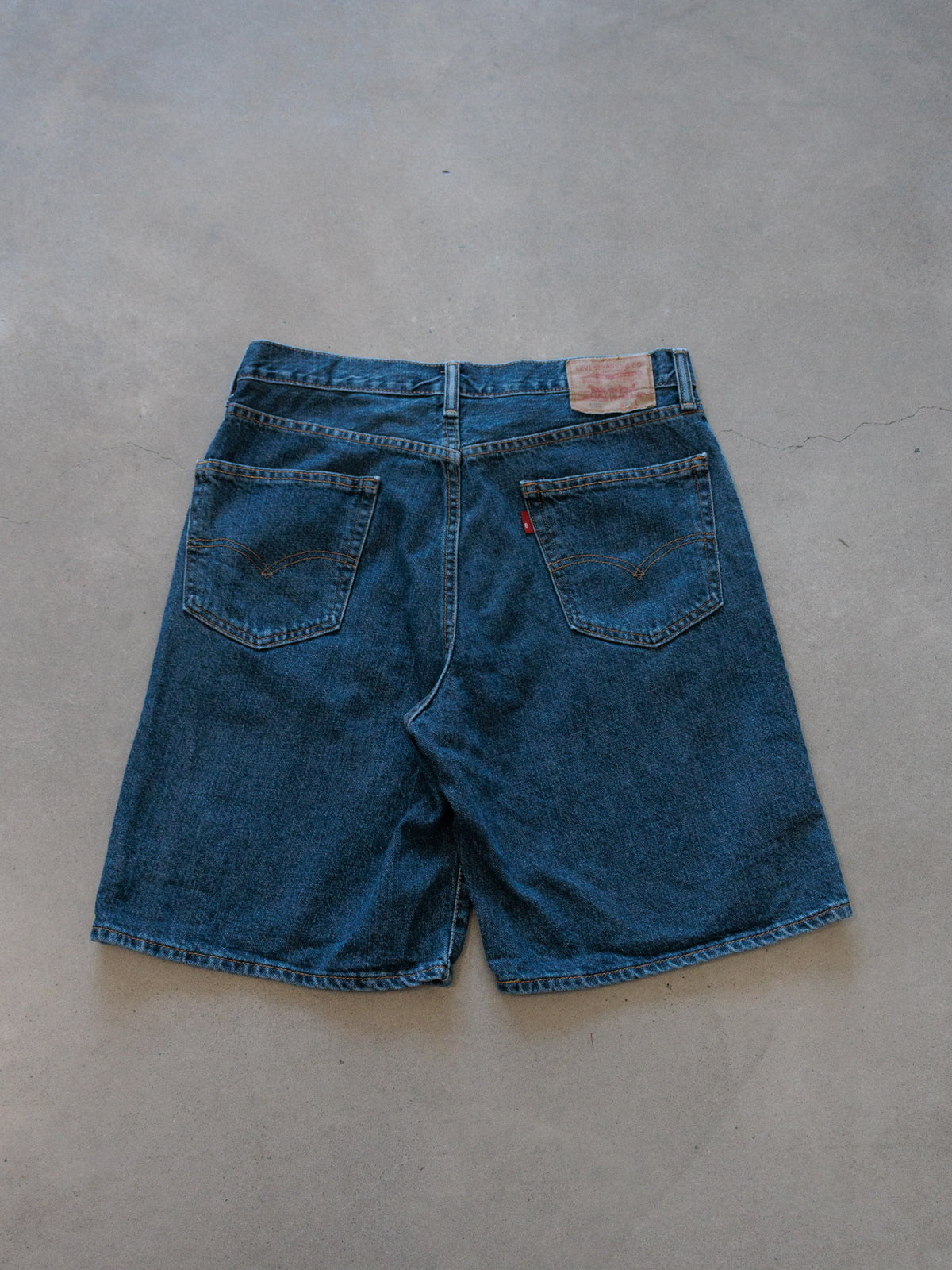 Vintage Levi's 550 Denim Shorts (W34)