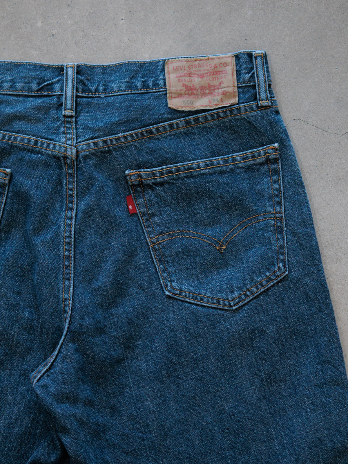 Vintage Levi's 550 Denim Shorts (W34)